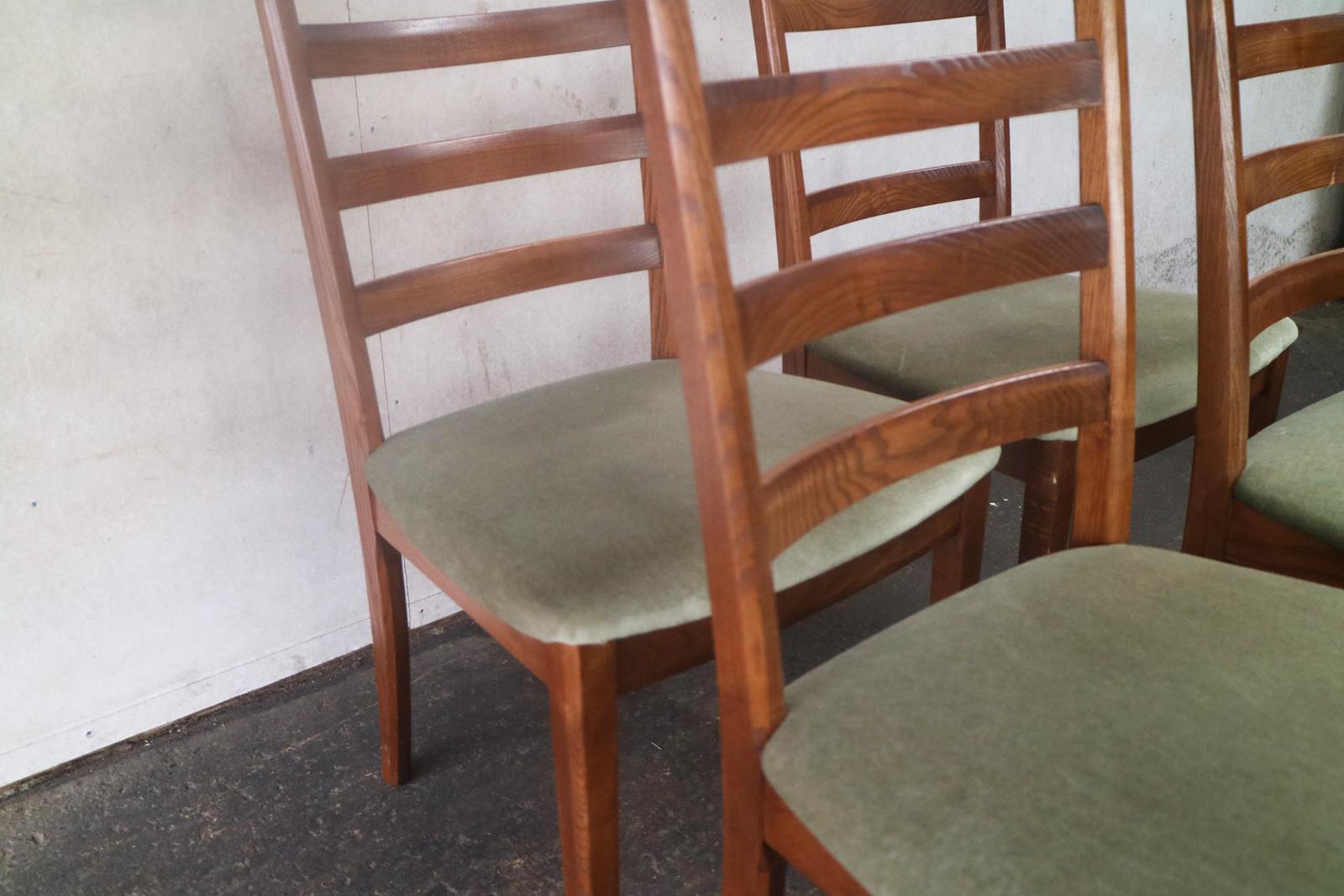 Mid-Century Modern Set of Four Midcentury 1970s G Plan Dining Chairs For Sale
