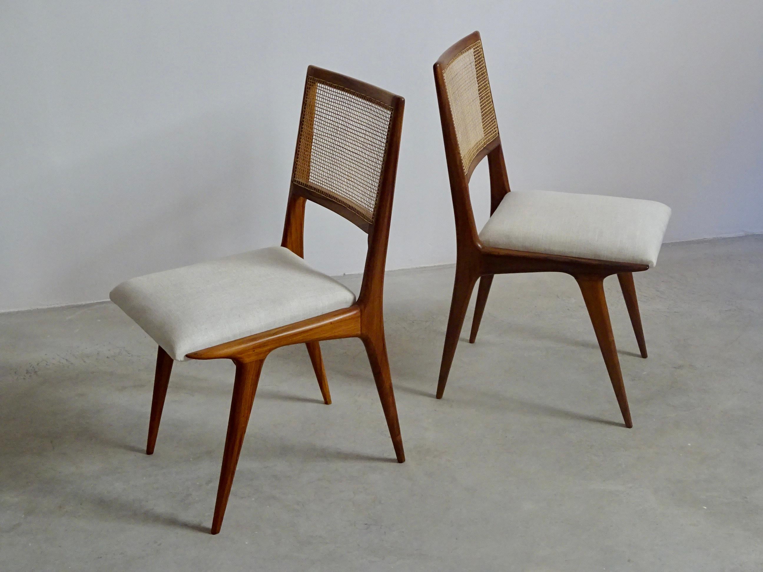 Mid-Century Modern Set of Four Mid-Century Chairs, Brazil Modern For Sale