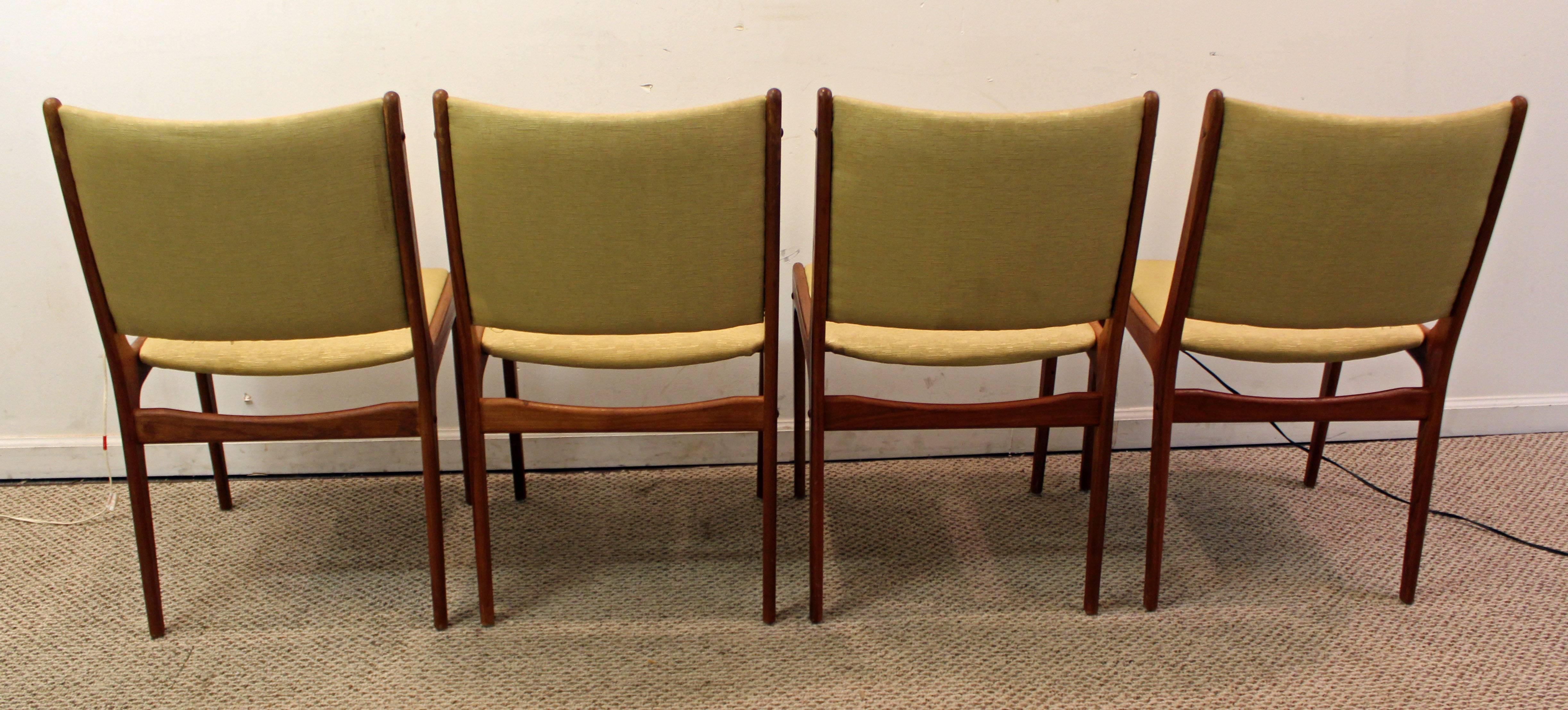 Unknown Set of Four Midcentury Danish Modern Mobler Style Teak Dining Chairs