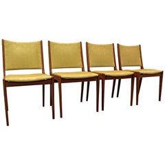 Set of Four Midcentury Danish Modern Mobler Style Teak Dining Chairs