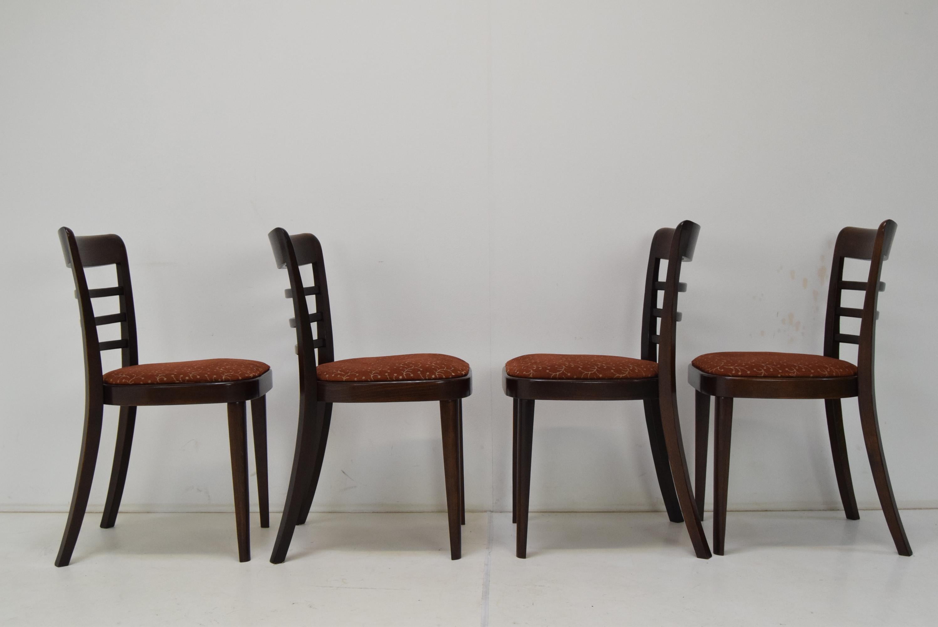 Set of Four Midcentury Dining Chairs Ton, 1950s For Sale 1
