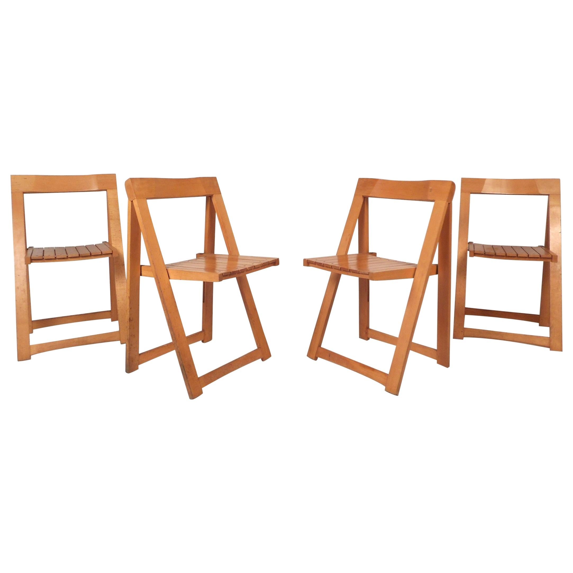 Set of Four Midcentury Folding Chairs For Sale at 1stDibs