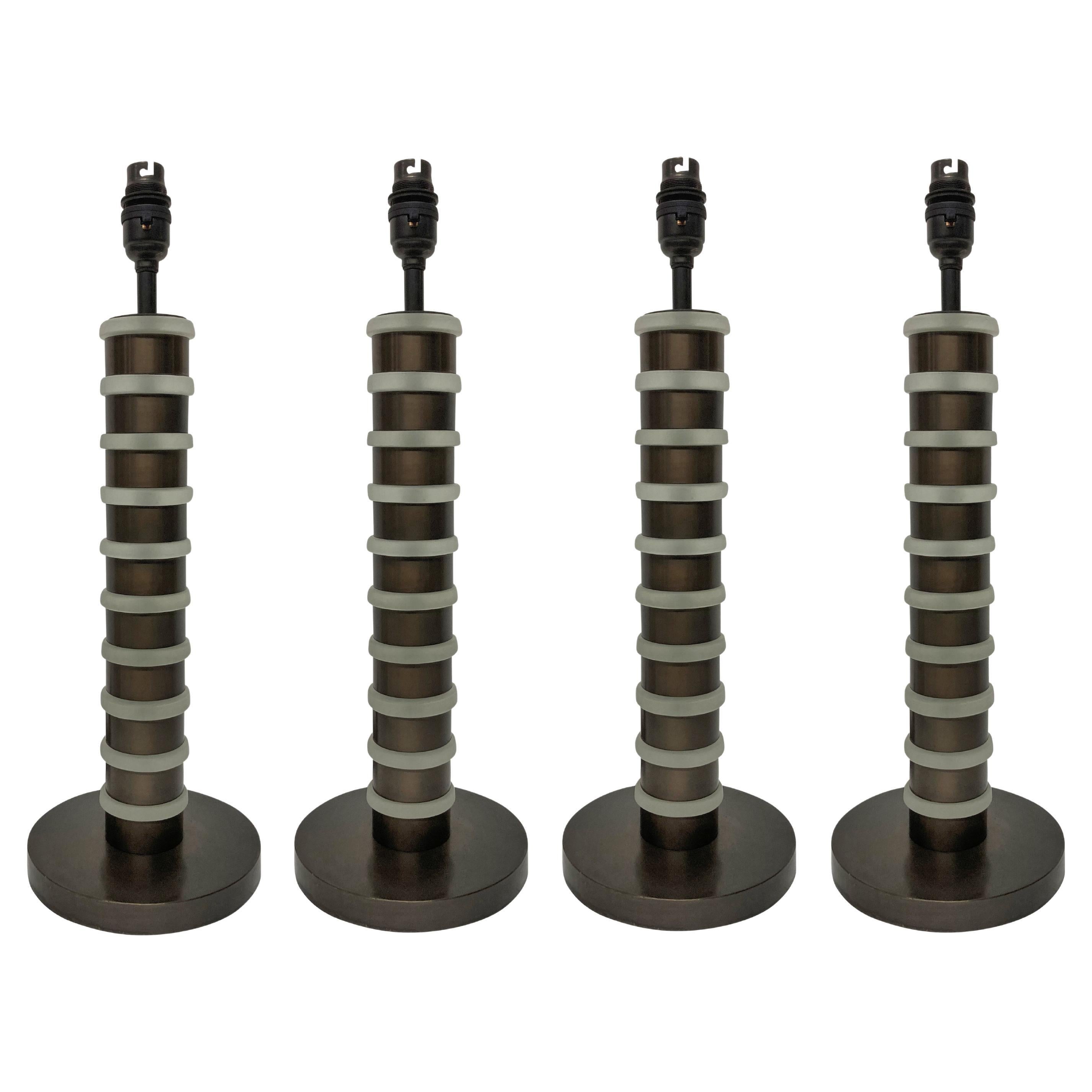 Ensemble de quatre lampes à disque en verre du siècle dernier en vente