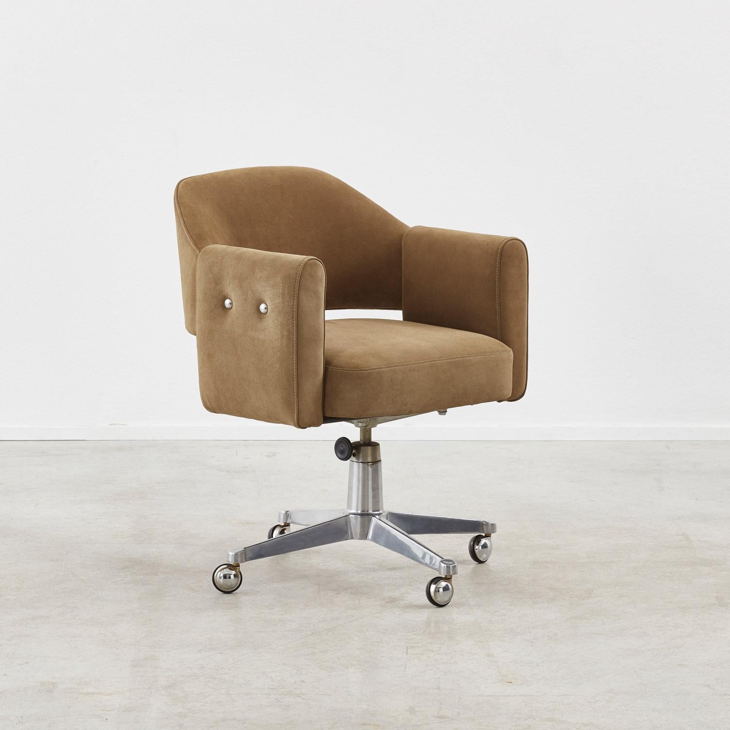 Spanish Set of four Midcentury swivel desk chairs - Spain, 1960s. Sold individually