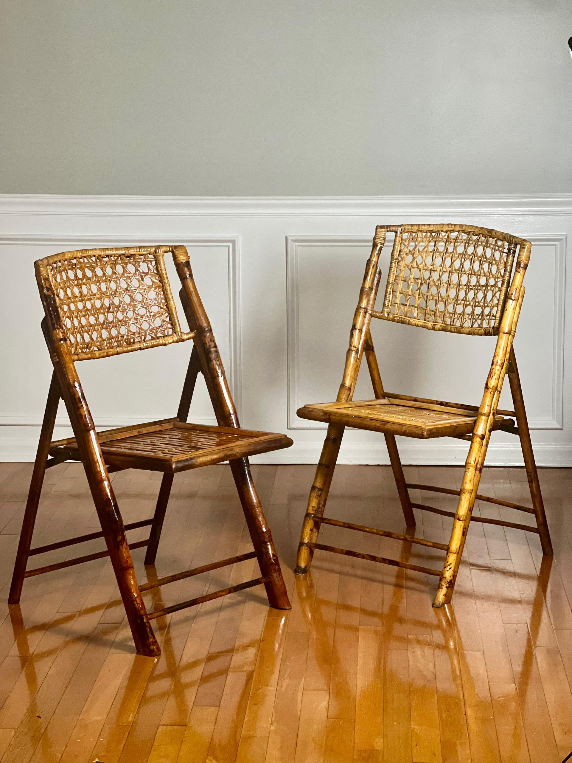 Bohemian Set of Four Midcentury Tortoise Shell Style Burnt Bamboo Folding Chairs For Sale