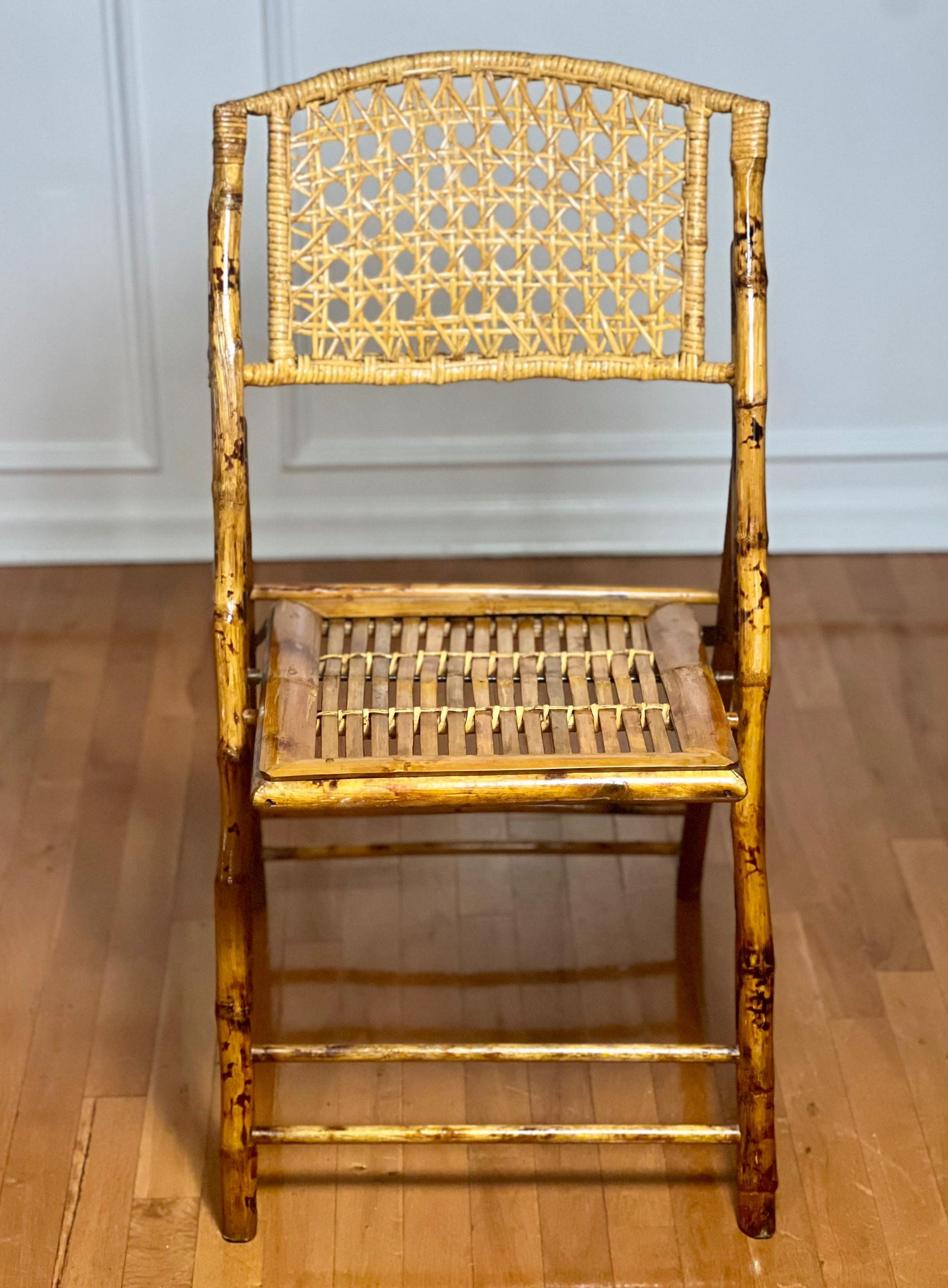 Set of Four Midcentury Tortoise Shell Style Burnt Bamboo Folding Chairs For Sale 2