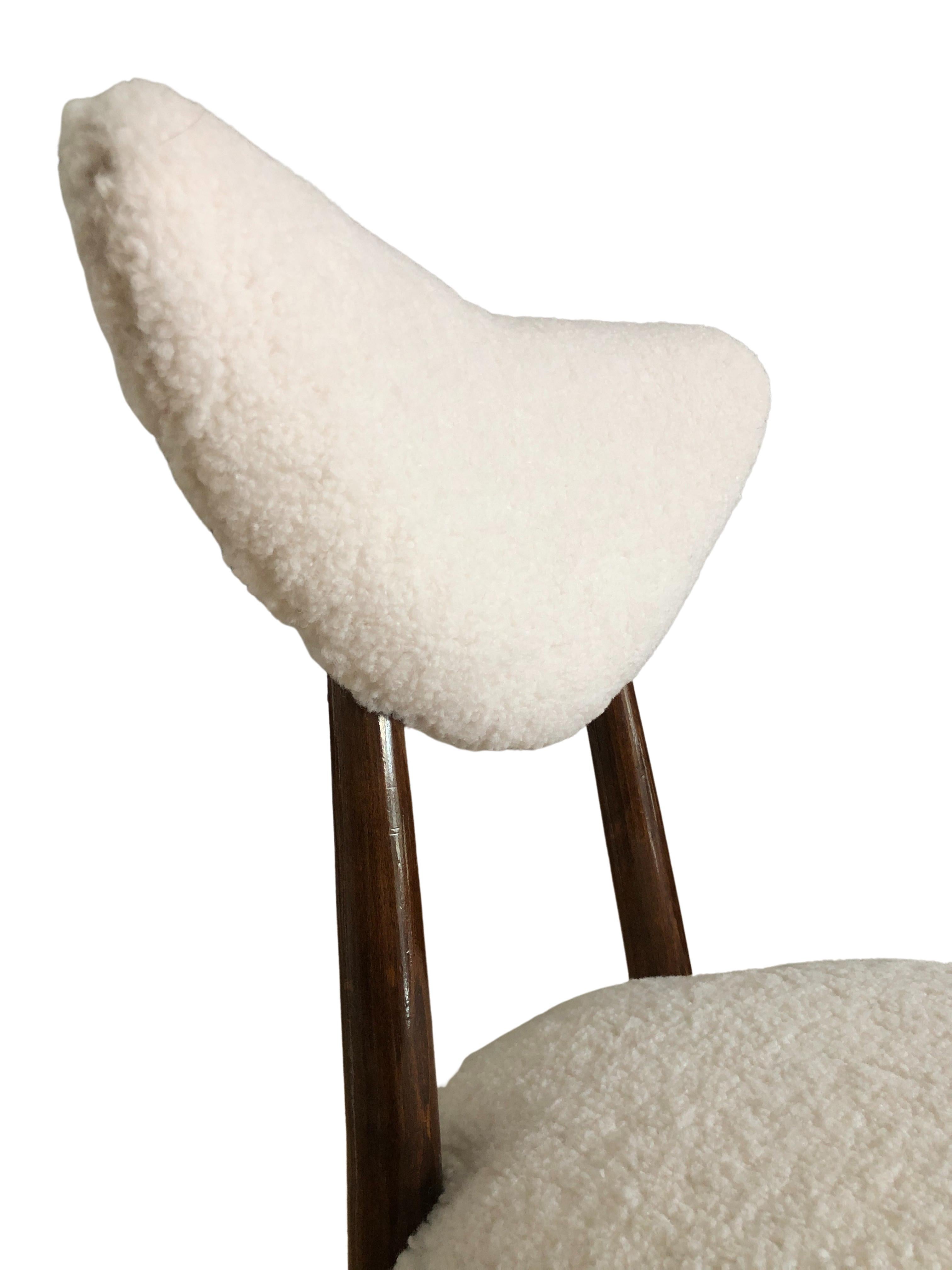 Polish Set of Four Midcentury White bouclé Heart Chairs, by Kurmanowicz, 1960s For Sale