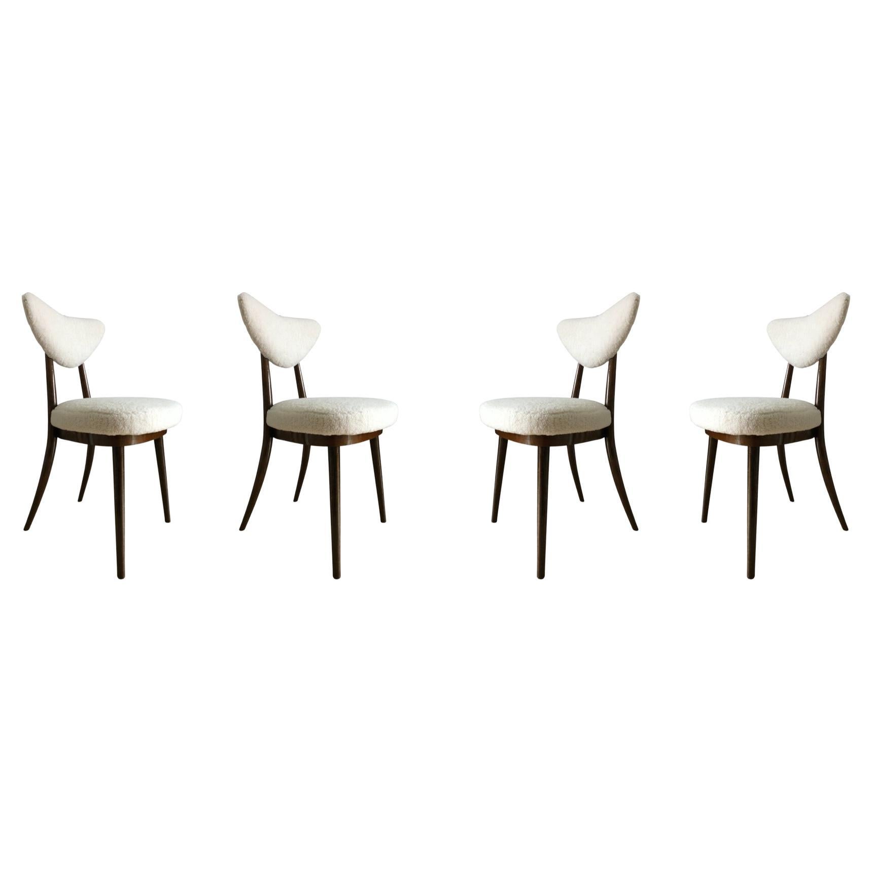 Set of Four Midcentury White bouclé Heart Chairs, by Kurmanowicz, 1960s For Sale