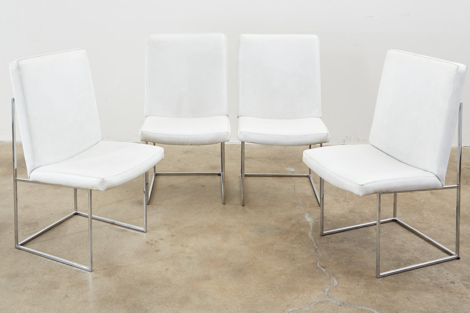 Mid-Century Modern Ensemble de quatre chaises de salle à manger Milo Baughman Thin Line chromées en vente