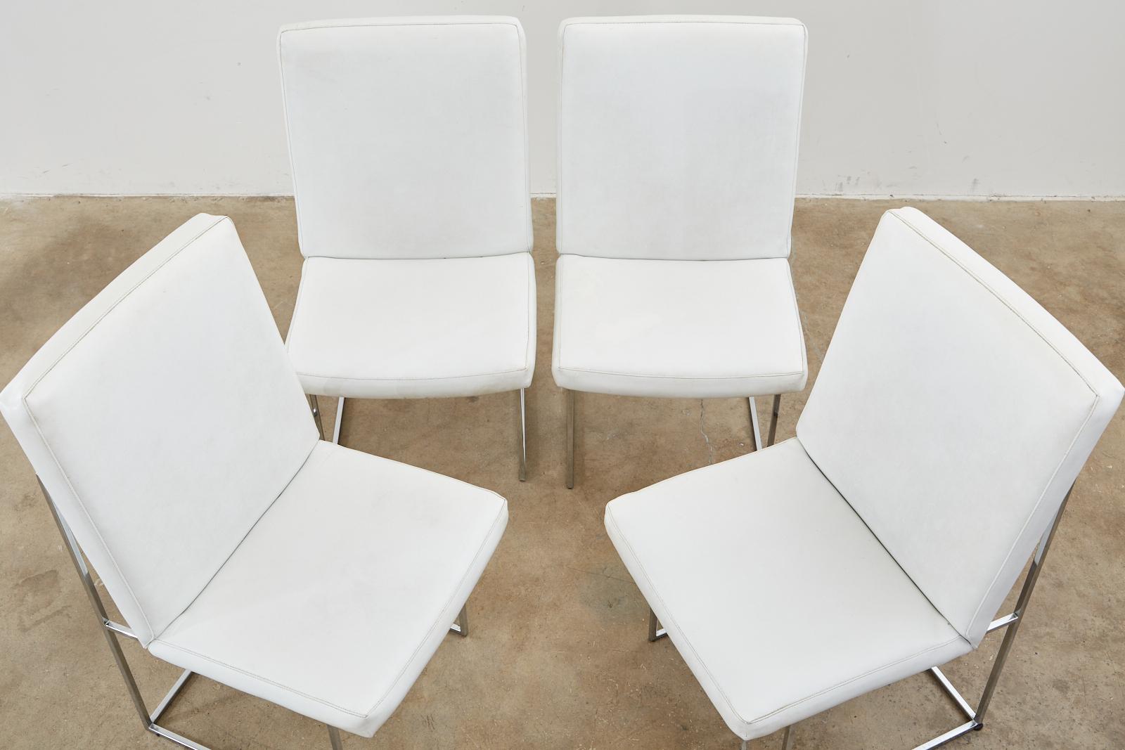 Américain Ensemble de quatre chaises de salle à manger Milo Baughman Thin Line chromées en vente