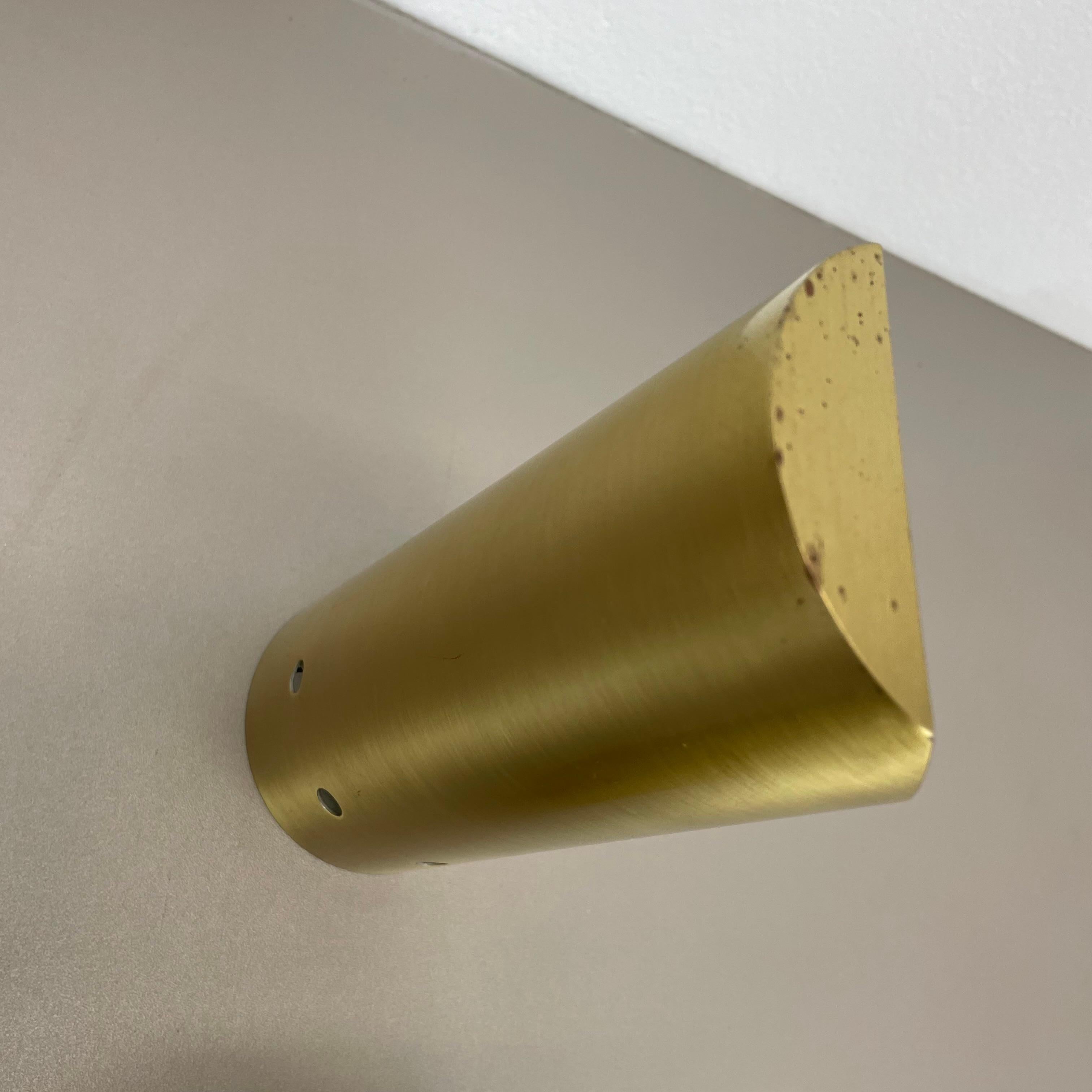 Set di quattro lampade da soffitto a parete in ottone minimalista, Italia anni '70 in vendita 8