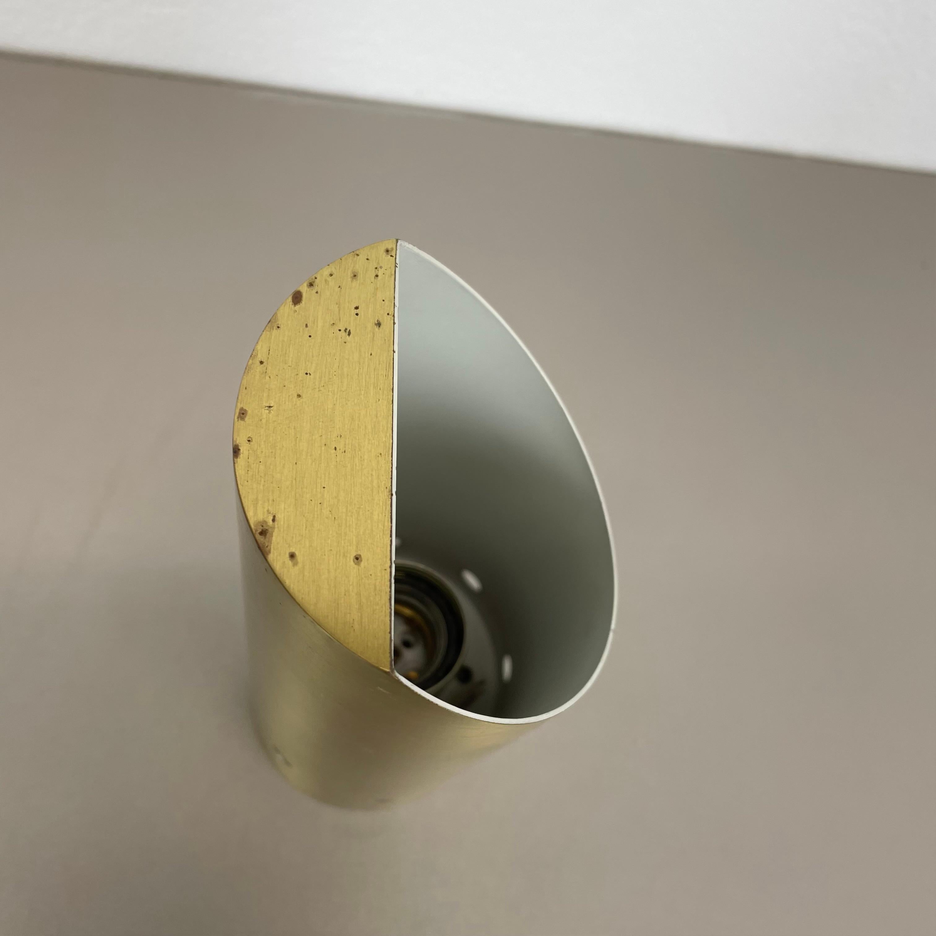 Set di quattro lampade da soffitto a parete in ottone minimalista, Italia anni '70 in vendita 9