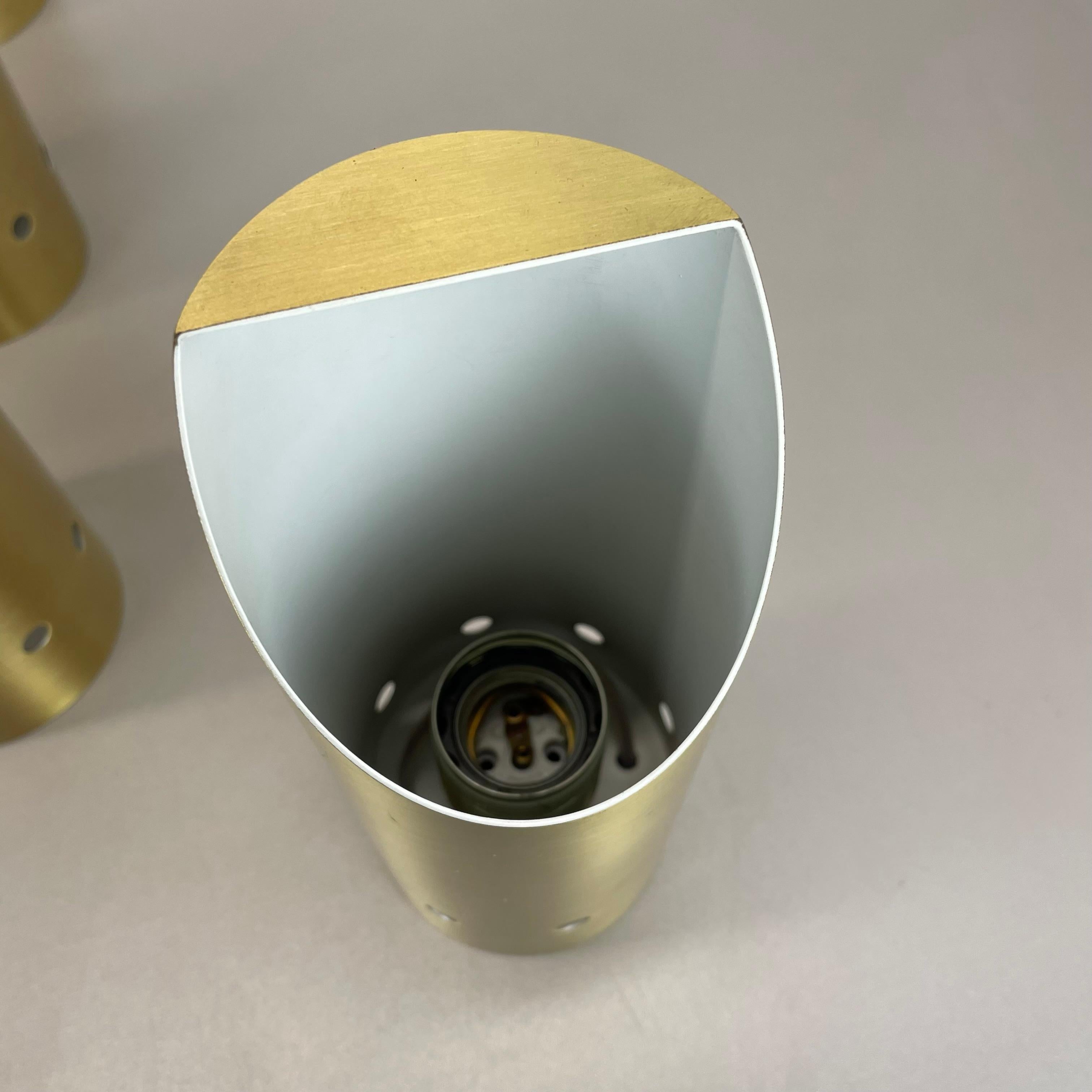 Set di quattro lampade da soffitto a parete in ottone minimalista, Italia anni '70 in vendita 2