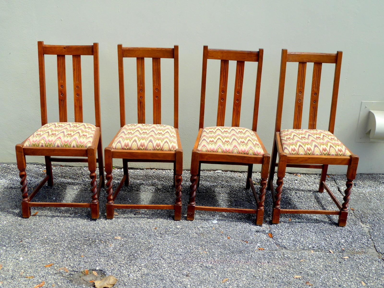 A set of four antique quartersawn oak dining chairs in Mission style with a twist.

A few important notes about all items available through this 1stdibs dealer:

1. We list all our items as being in 