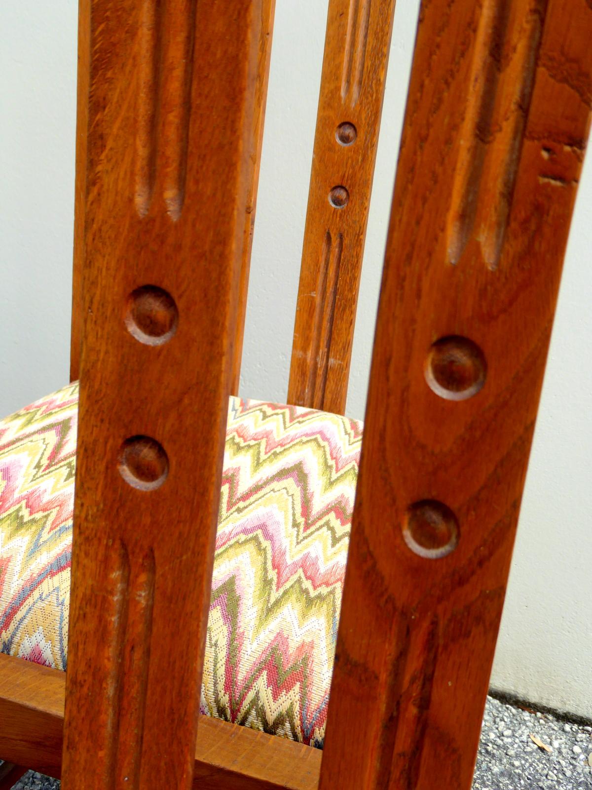 Set of Four Mission Style Oak Chairs with a Twist For Sale 2