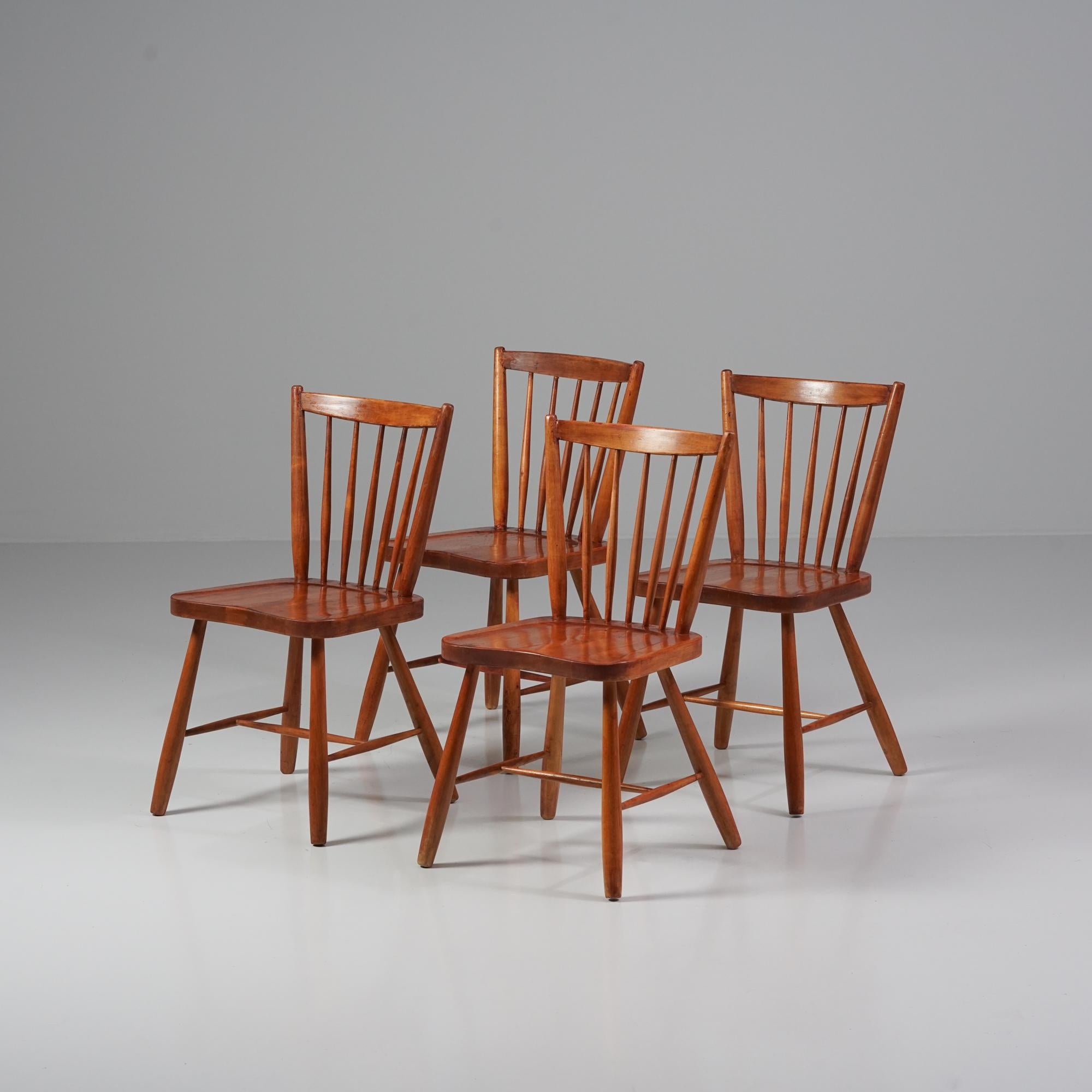 Finlandais Ensemble de quatre chaises Model No 101, Runar Engblom, Sopenkorpi Oy, années 1940 en vente