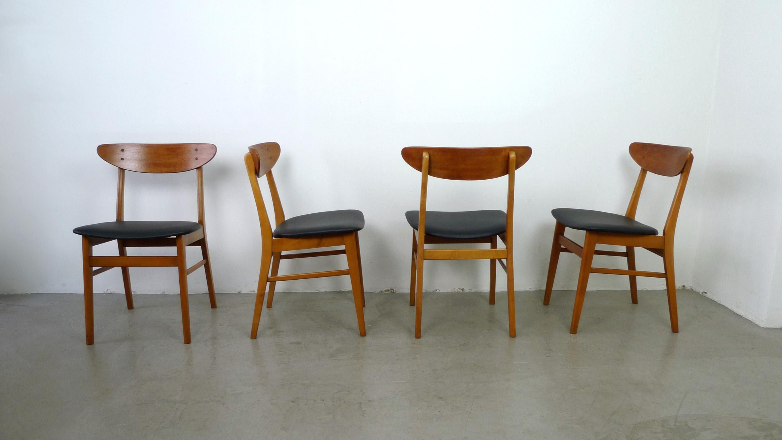 Scandinavian Modern Set of Four Model 210 Dining Chairs from Farstrup Møbler, Denmark, 1960s For Sale