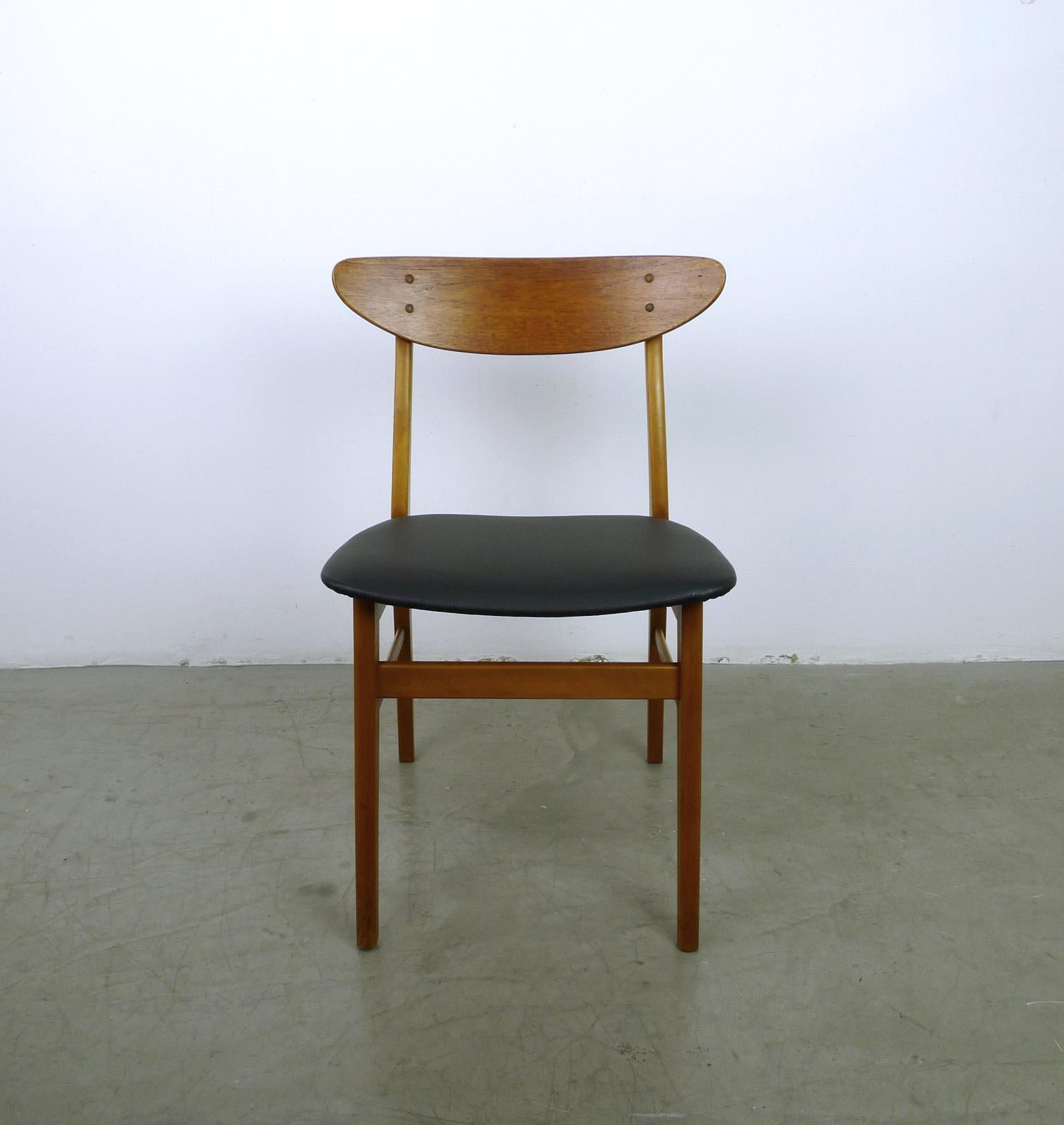 Set of Four Model 210 Dining Chairs from Farstrup Møbler, Denmark, 1960s In Good Condition For Sale In Berlin, DE