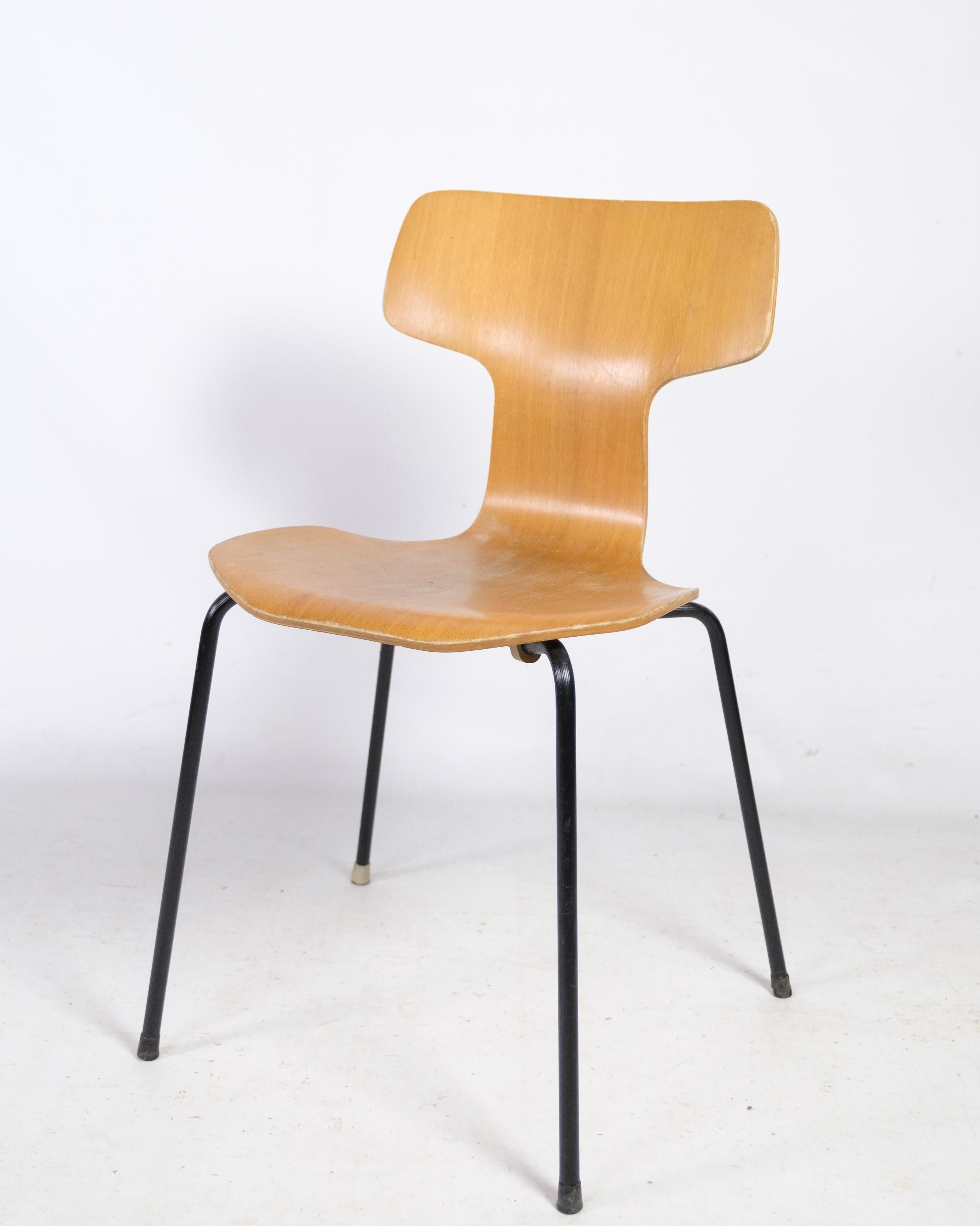 Set of Four, Model 3103, 'T-Chair', by Arne Jacobsen Oak, Fritz Hansen 1960s For Sale 1