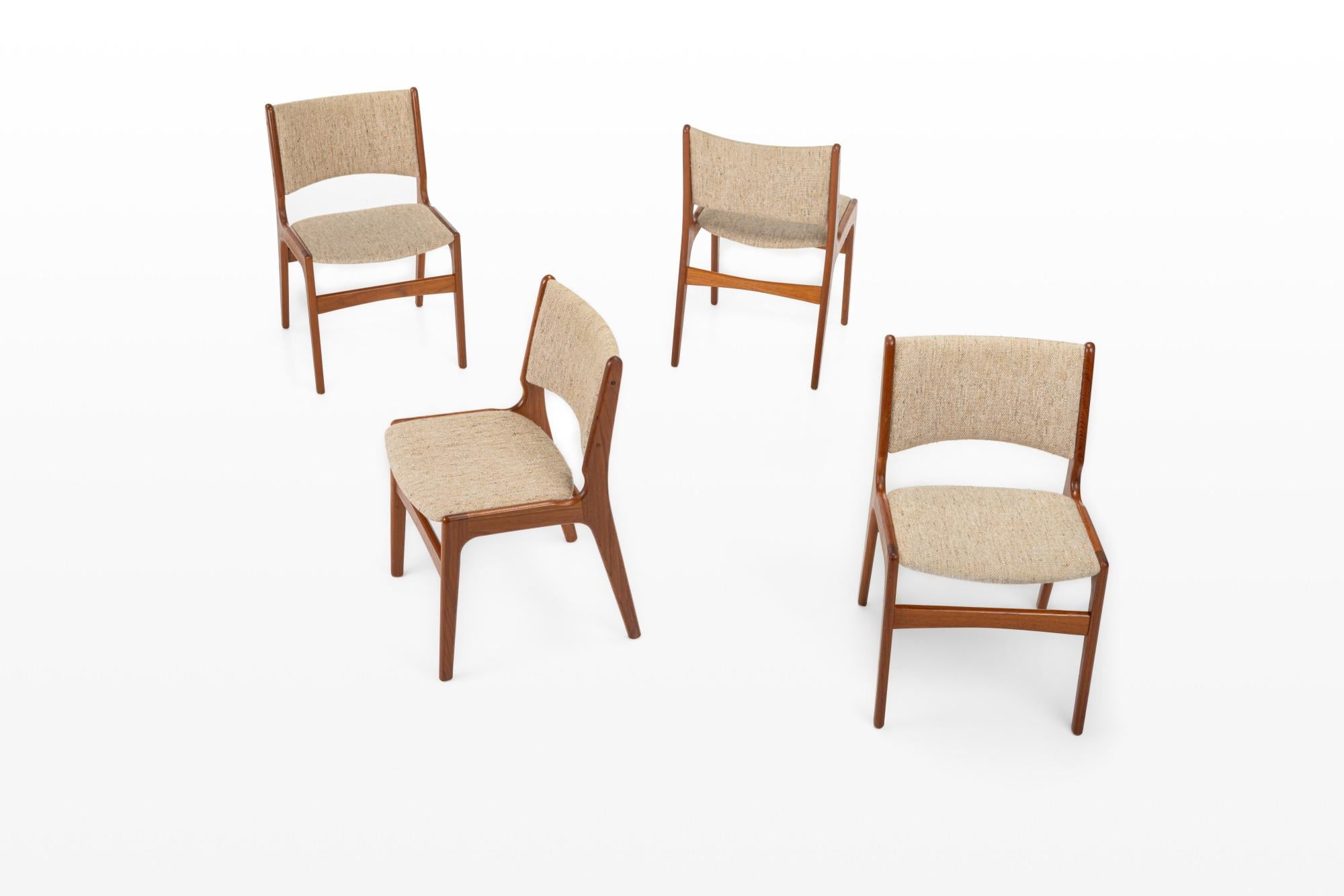 Mid-Century Modern Set of four 'Model 89' dining chairs by Erik Buch for Anderstrup Møbelfabrik