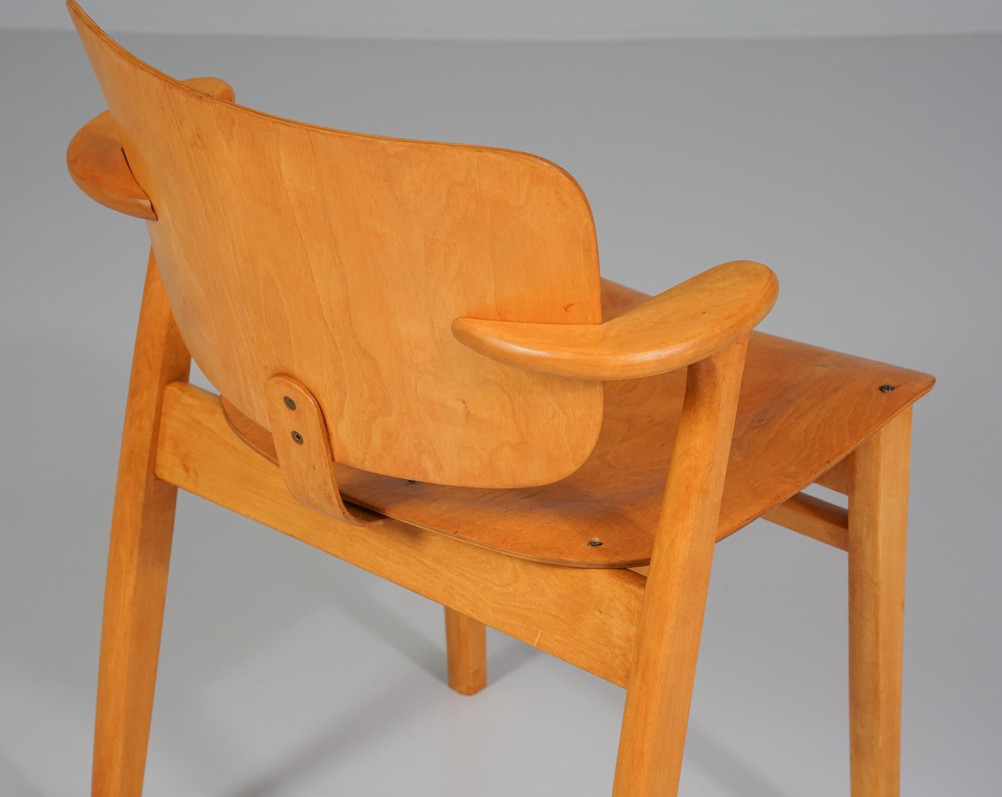 Juego de cuatro sillas Model Domus, Ilmari Tapiovaara, Años 50 en venta 3