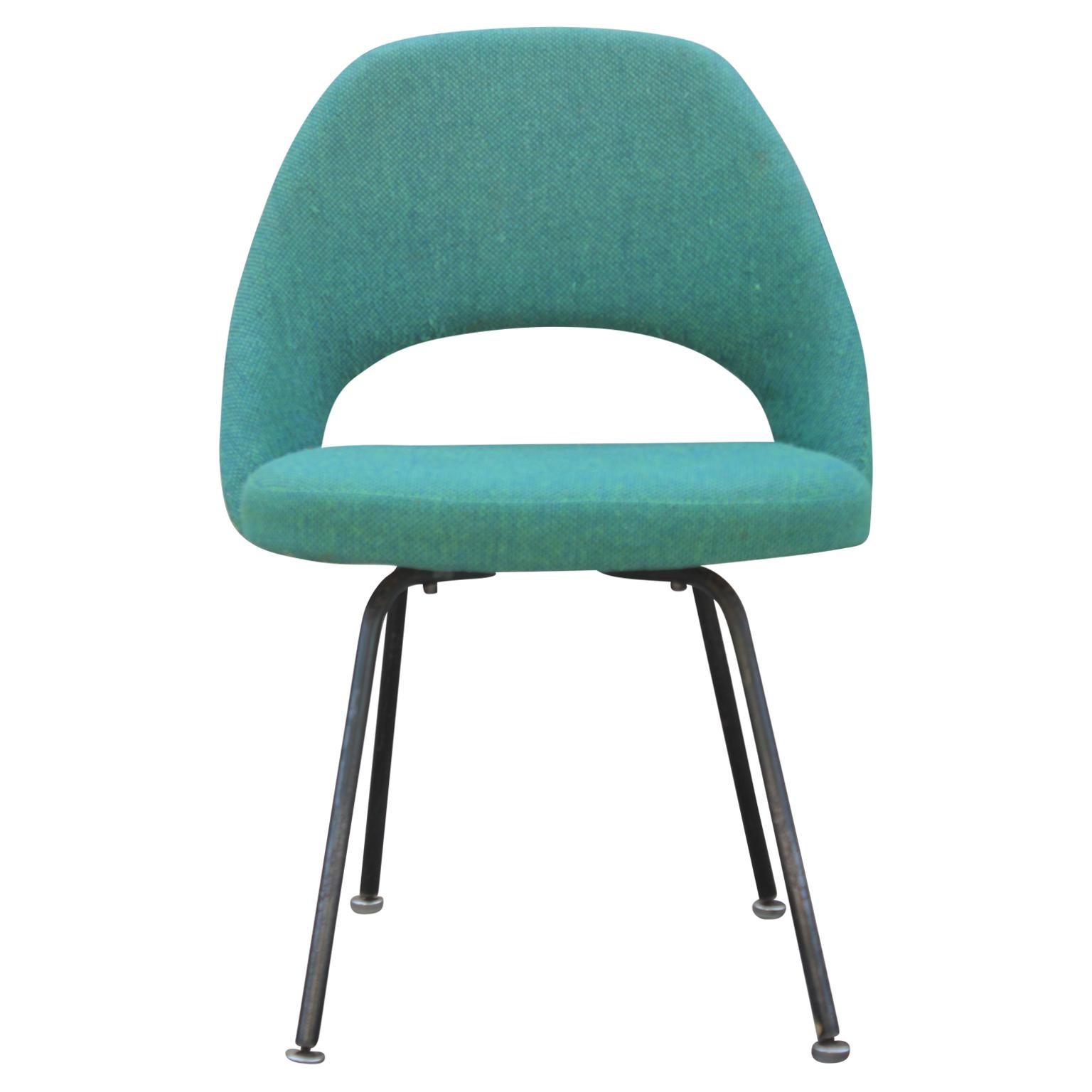 Set of Four Modern Eero Saarinen for Knoll Green Armless Executive Side Chairs In Good Condition In Houston, TX