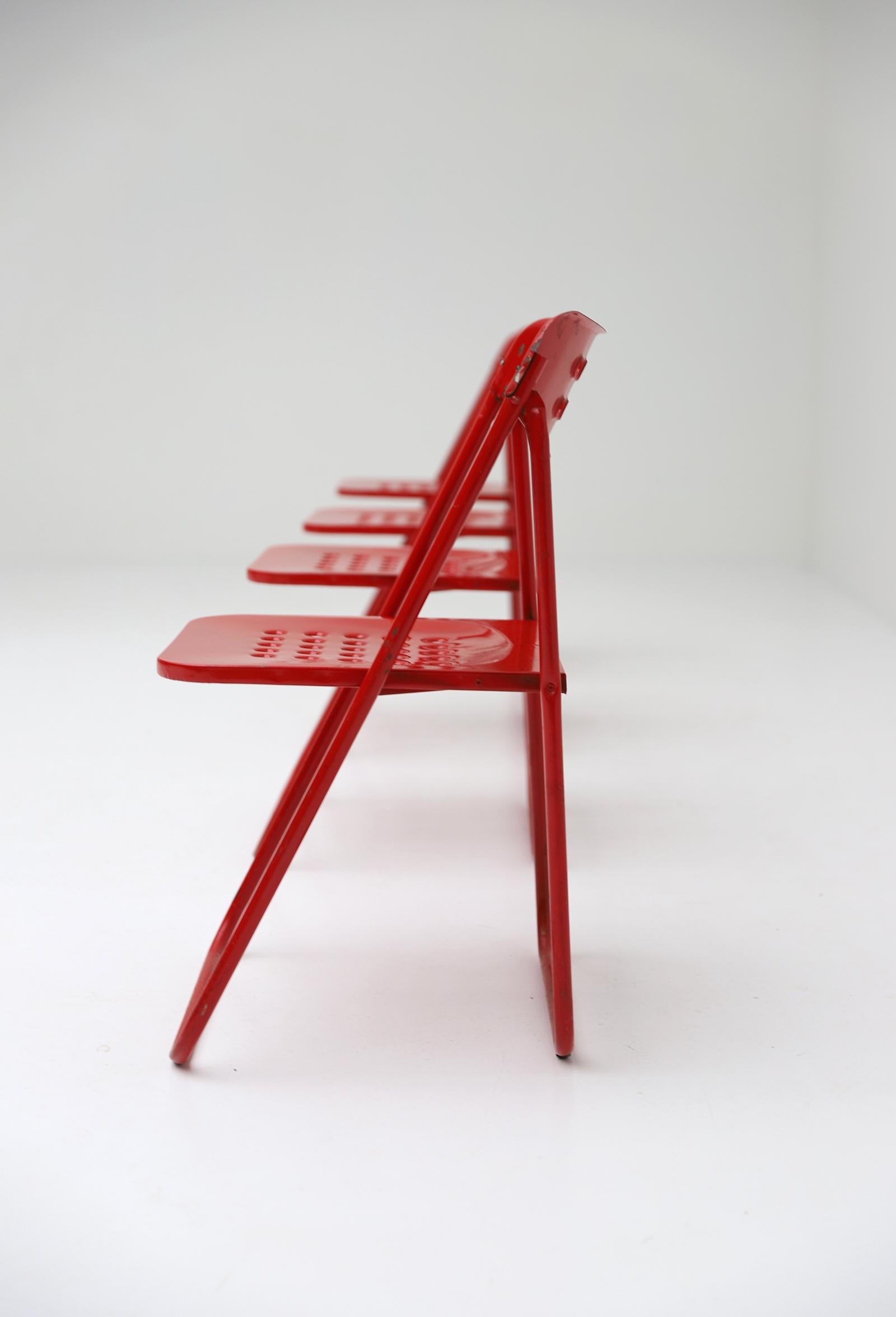 Set of Four Modern Red Lacquered Metal Folding Chairs 1980s For Sale 4