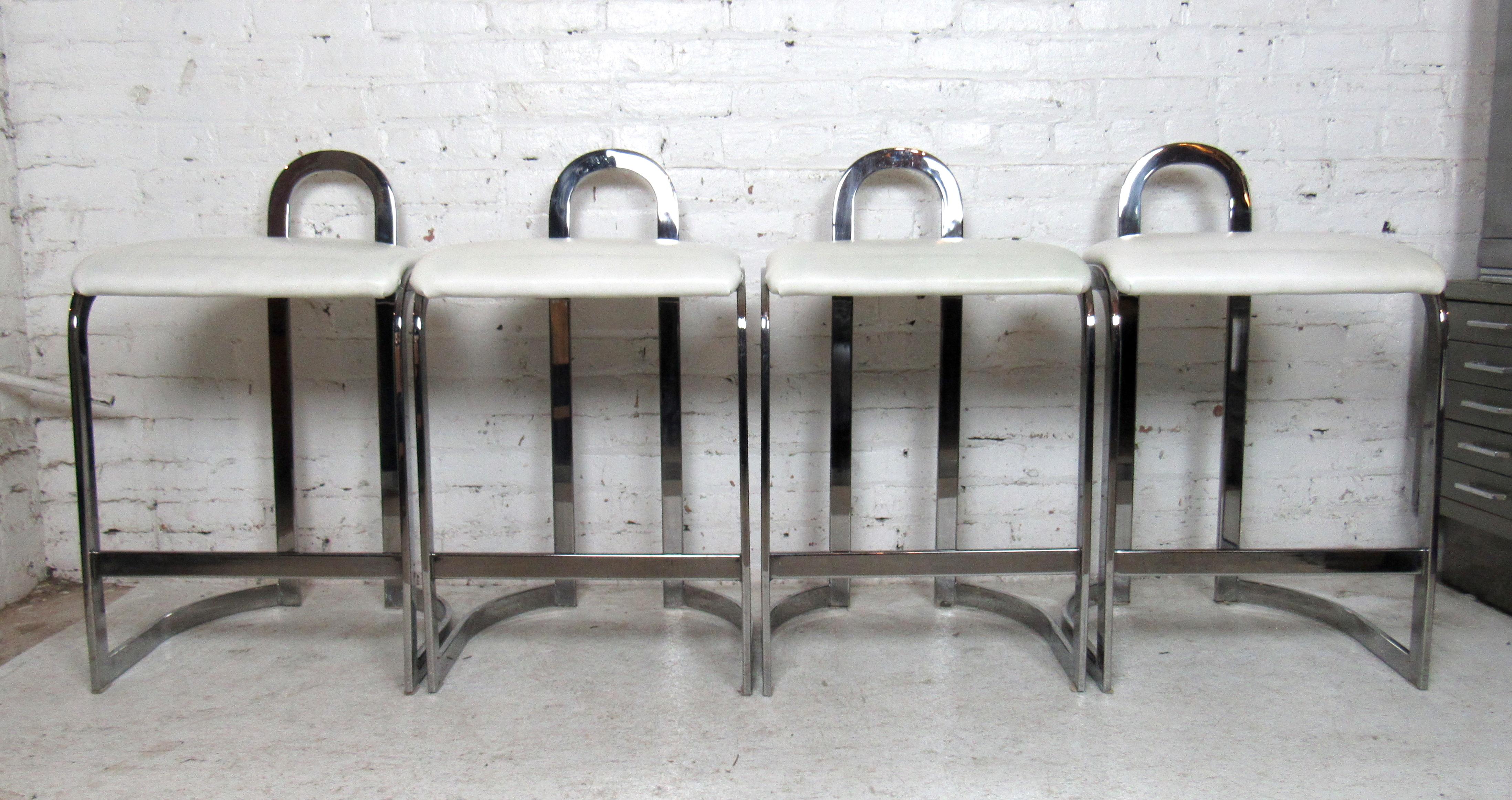 Mid-Century Modern Set of Four Modern Style Counter Stools