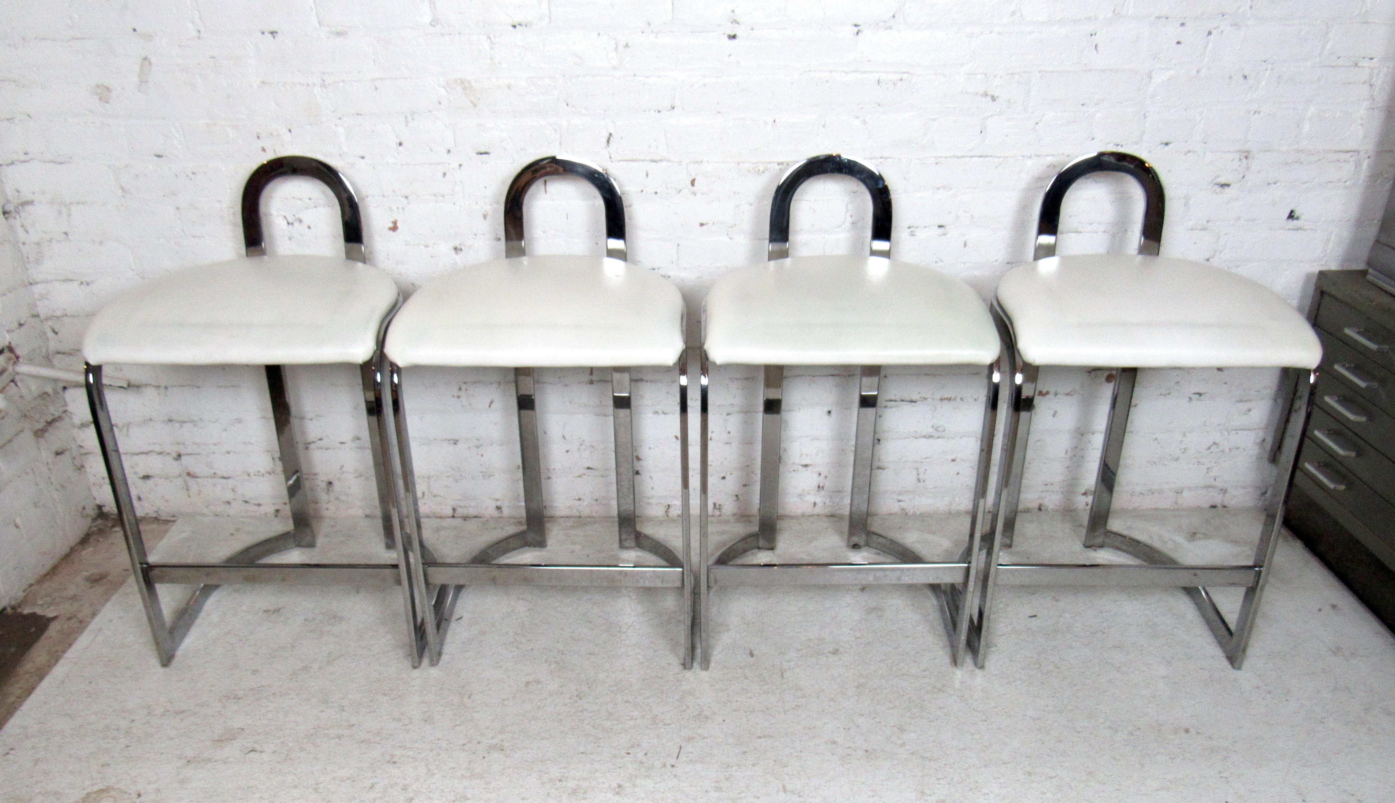 Set of Four Modern Style Counter Stools In Good Condition In Brooklyn, NY