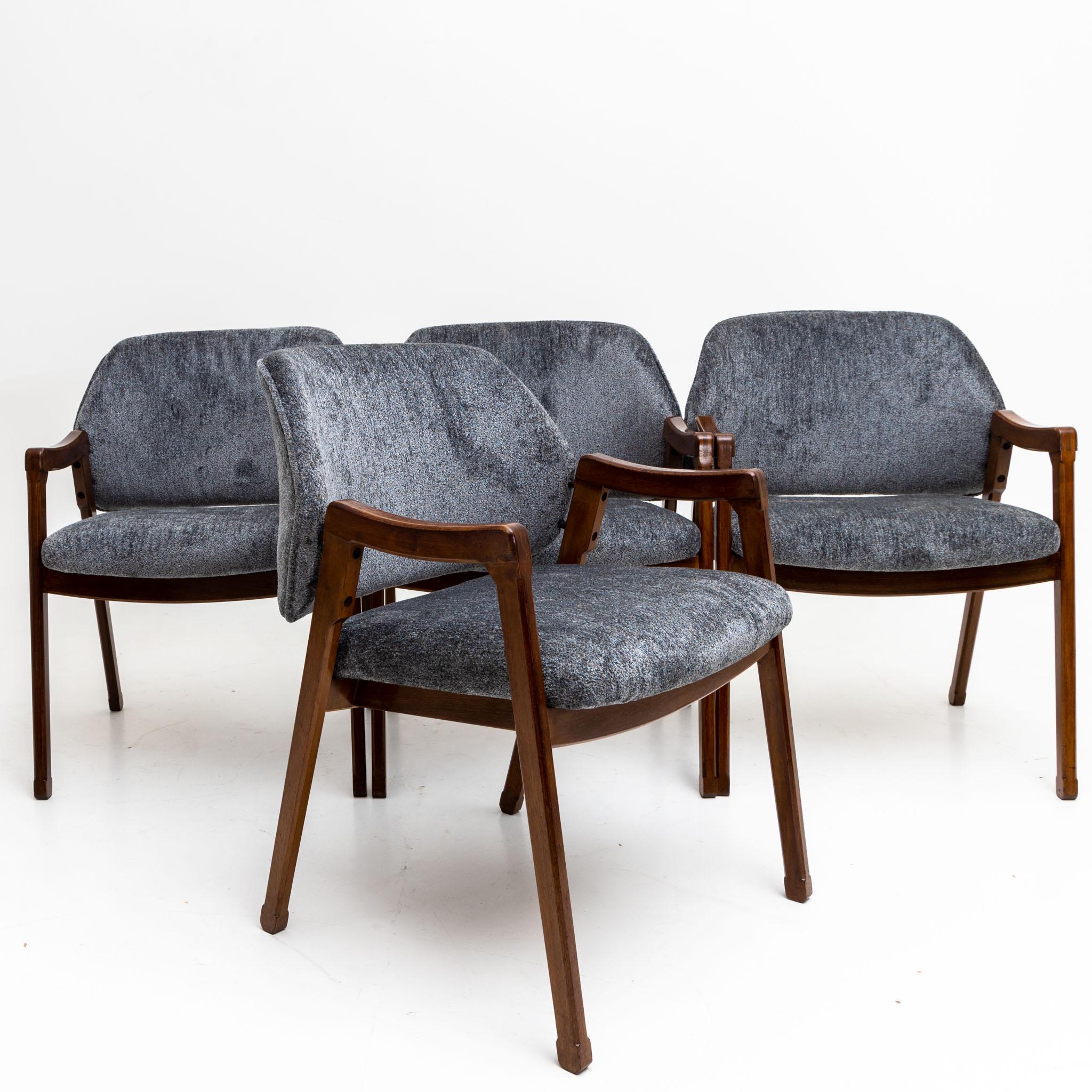 Set of Four Modernist Armchairs by Ico Parisi (Polster) im Angebot