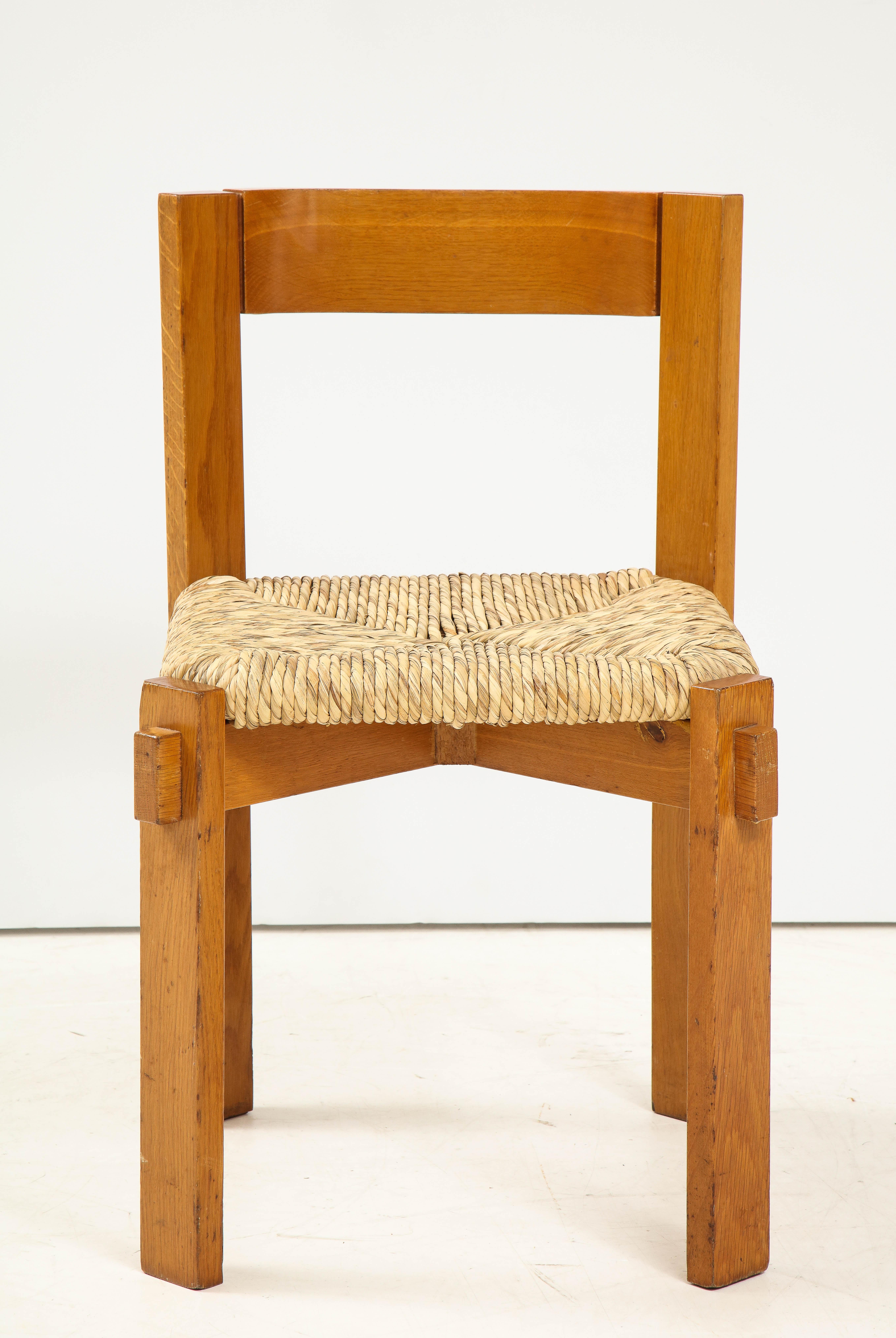 Mid-Century Modern Set of Four Modernist Italian Oak and Straw Chairs