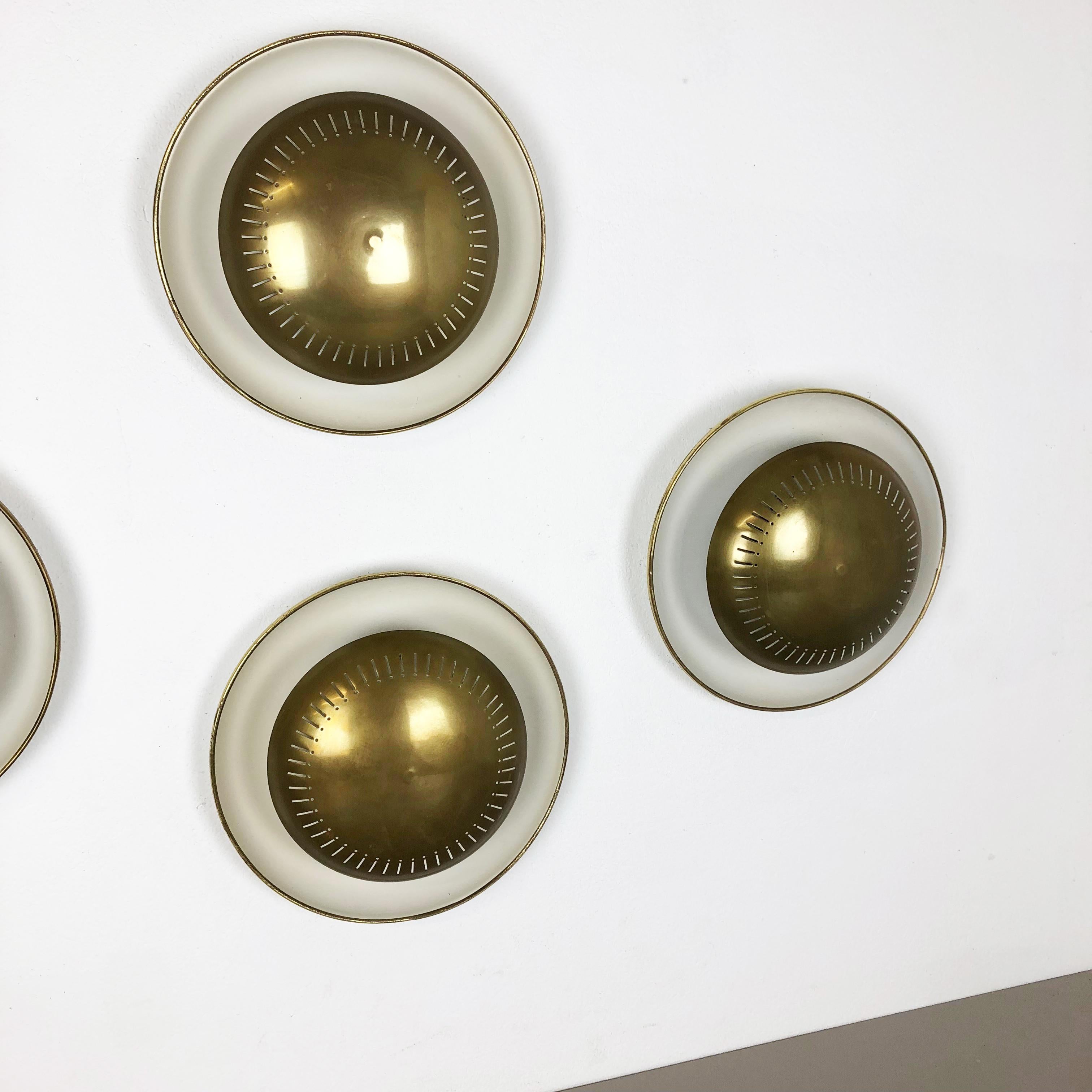 Mid-Century Modern Set of four Modernist Sarfatti Style Brass Metal Sconces Wall Light, Italy 1950s