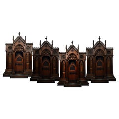 Set von vier monumentalen neogotischen Konfessionen aus Eiche aus Eichenholz