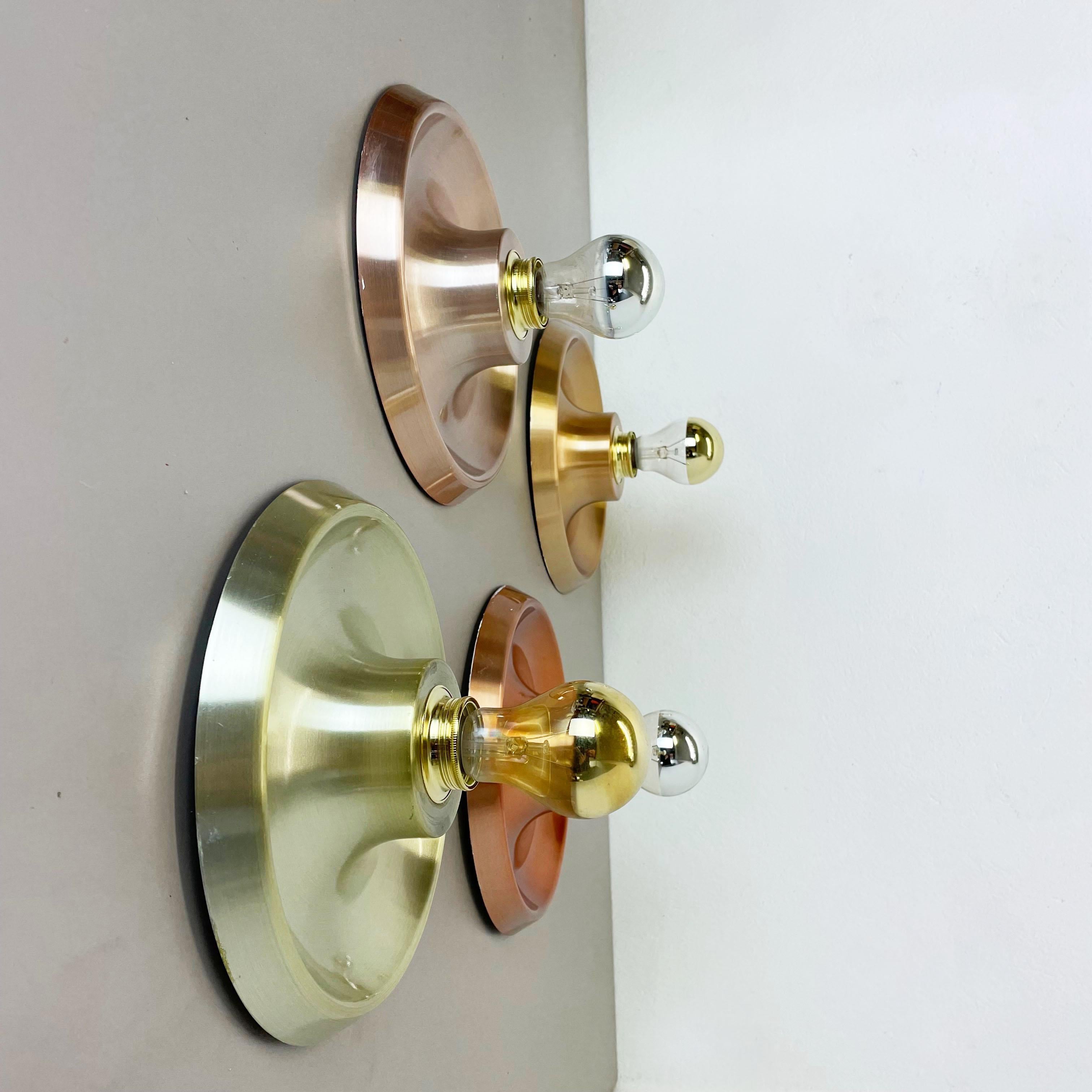 Set of Four Multicolor Charlotte Perriand Style Disc Wall Lights, Germany 1960s In Good Condition For Sale In Kirchlengern, DE
