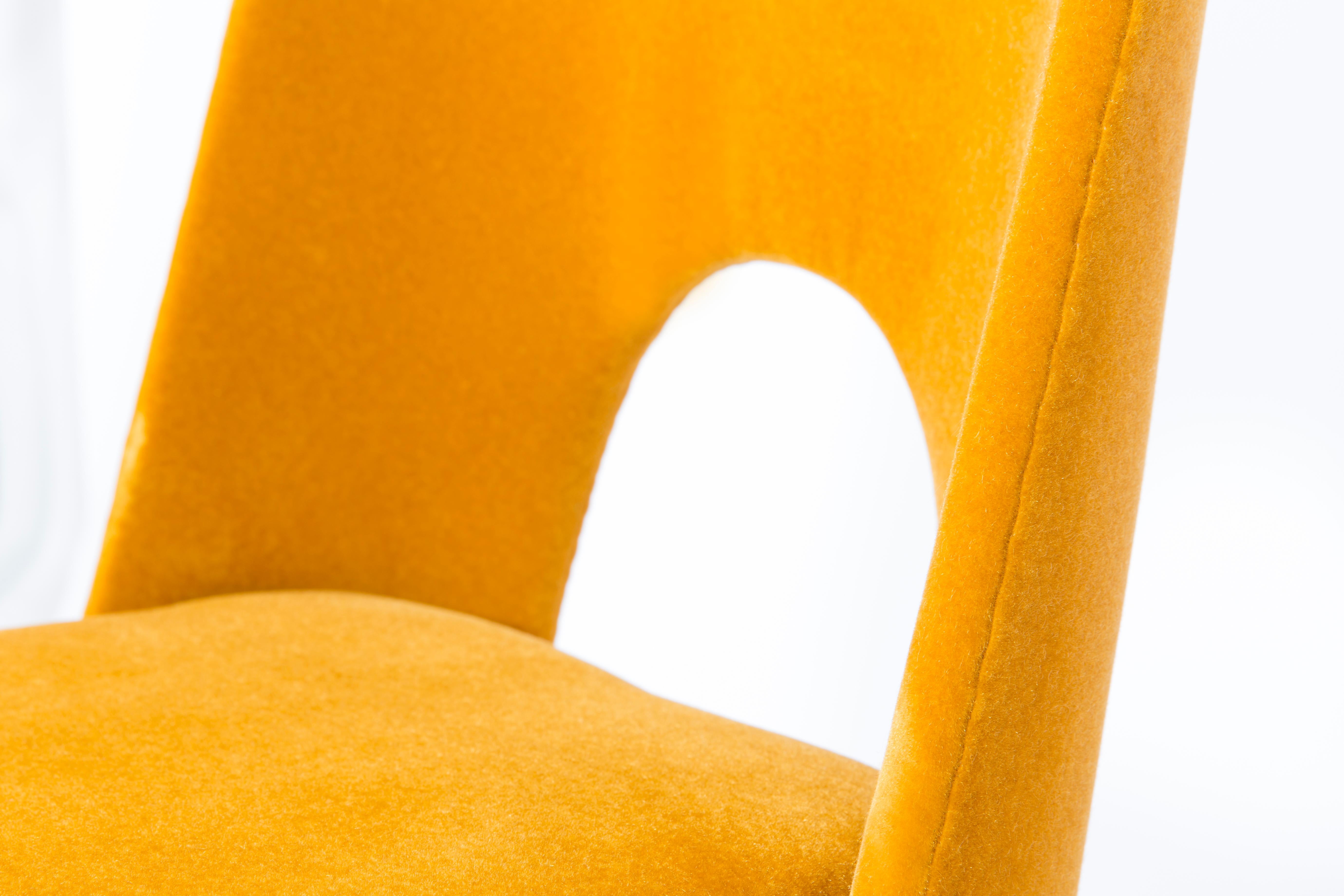 Set of Four Mustard Yellow Velvet 'Shell' Chairs, 1960s For Sale 11