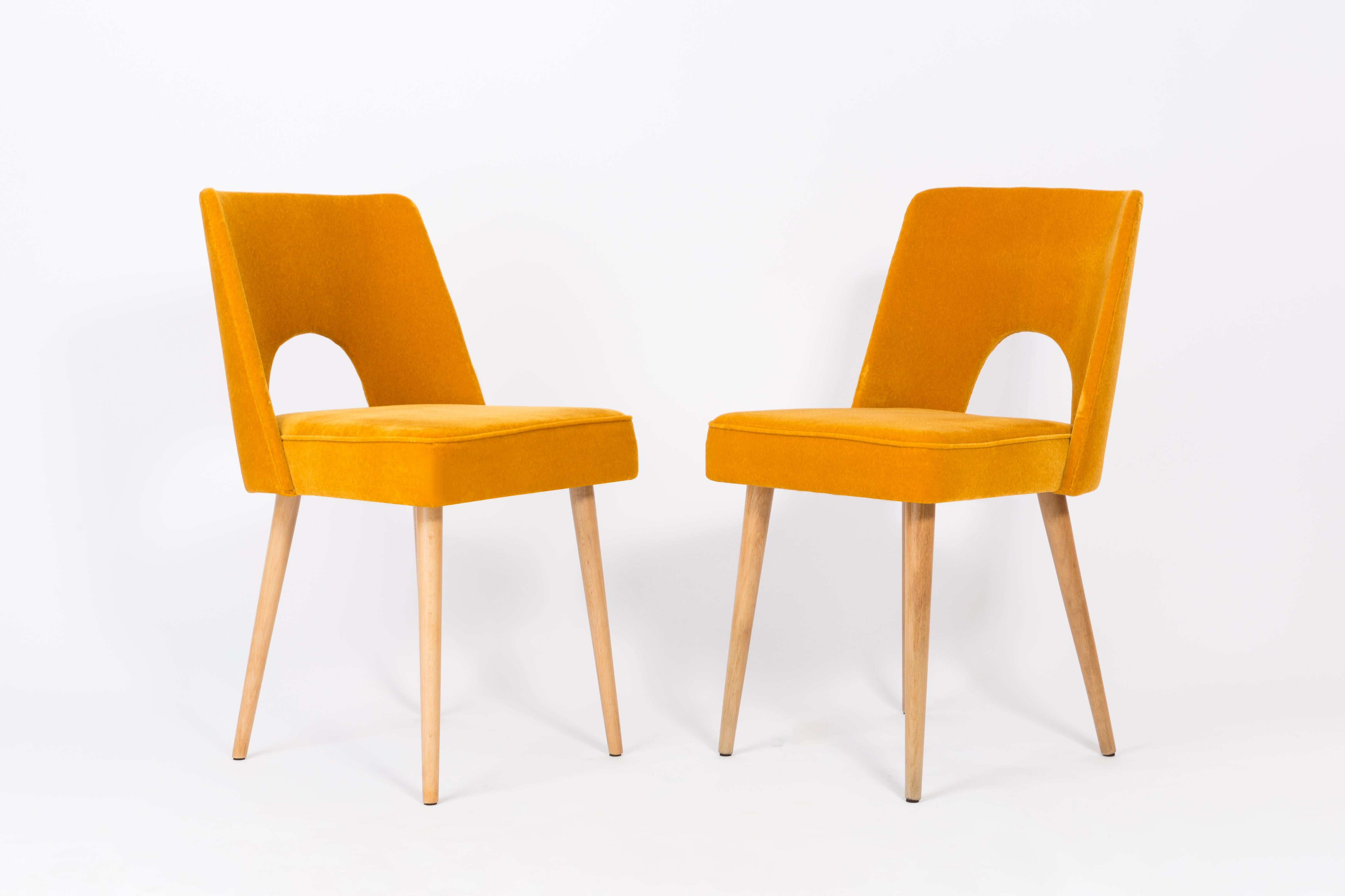 Polish Set of Four Mustard Yellow Velvet 'Shell' Chairs, 1960s For Sale
