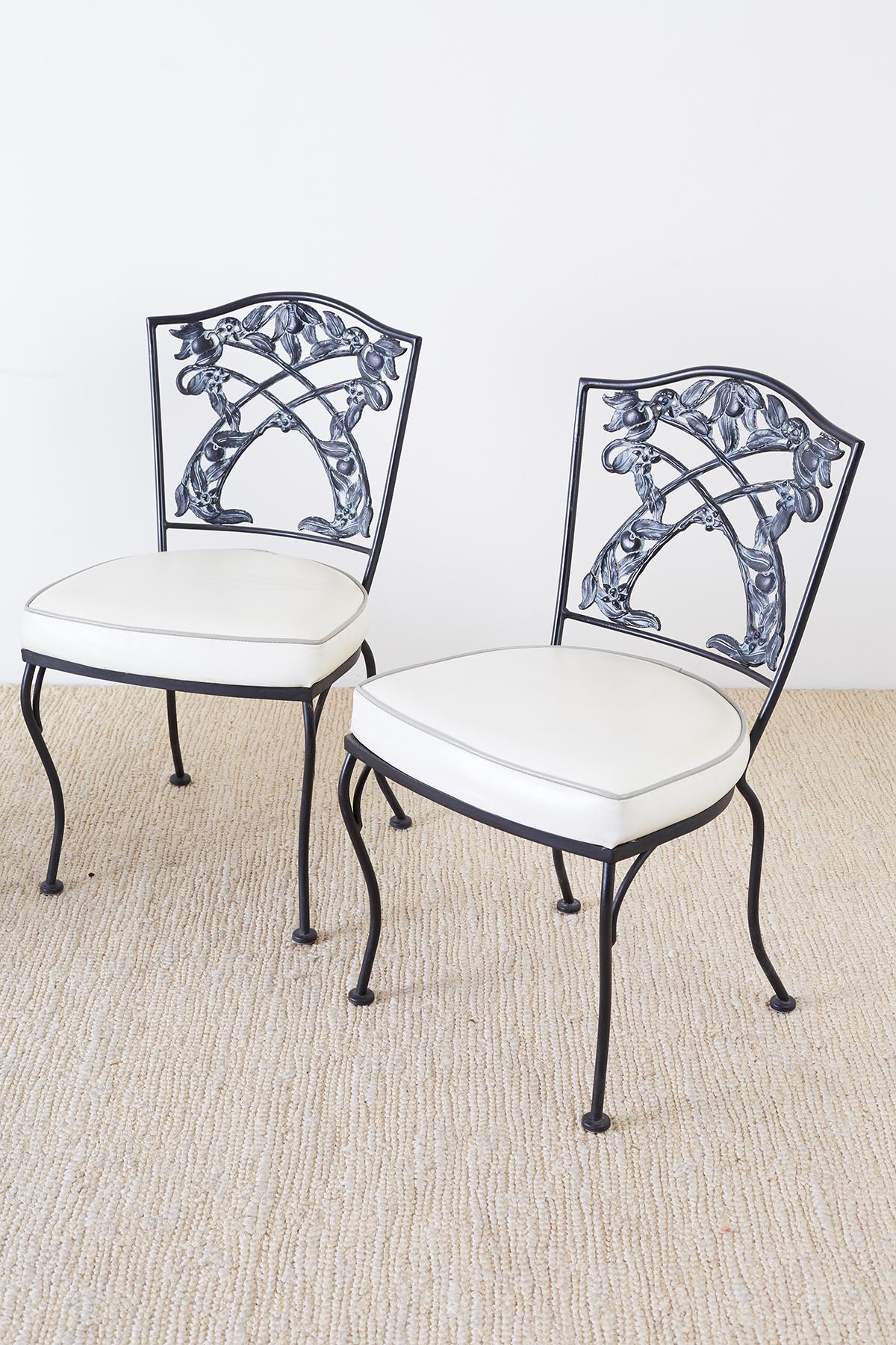 Set of Four Neoclassical Style Iron Garden Patio Chairs In Good Condition In Rio Vista, CA