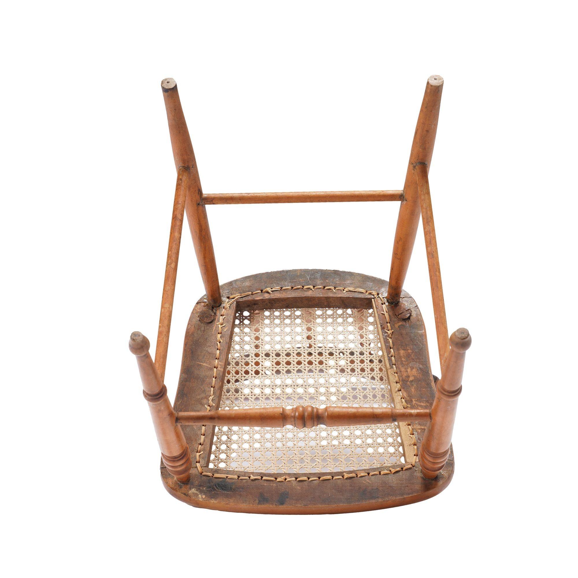 Ensemble de quatre chaises Sheraton en érable de la Nouvelle-Angleterre à assise cannée, C.I.C. 1840-60 en vente 5