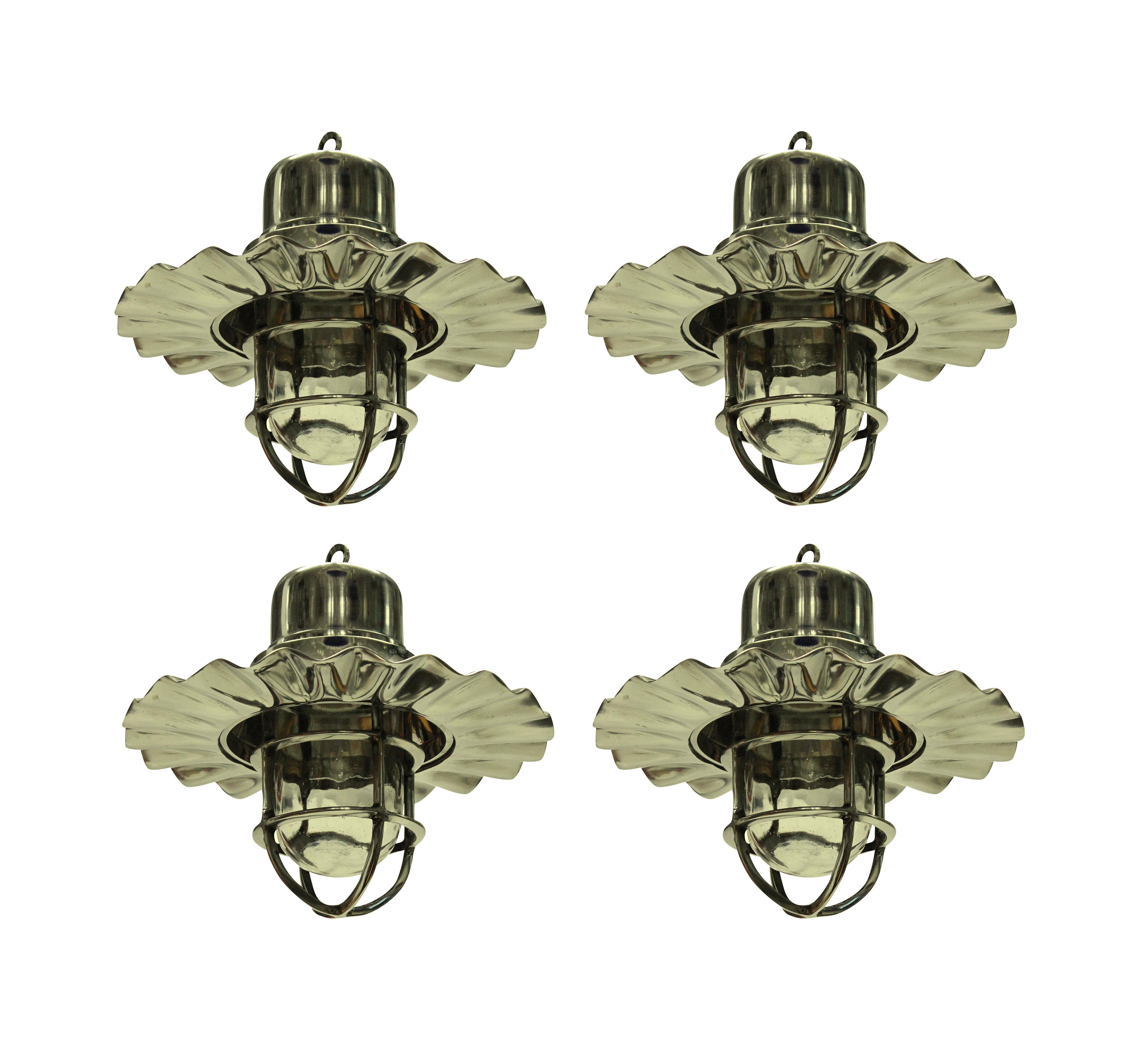 Set of Four Nickel Ship Lights In Good Condition In London, GB