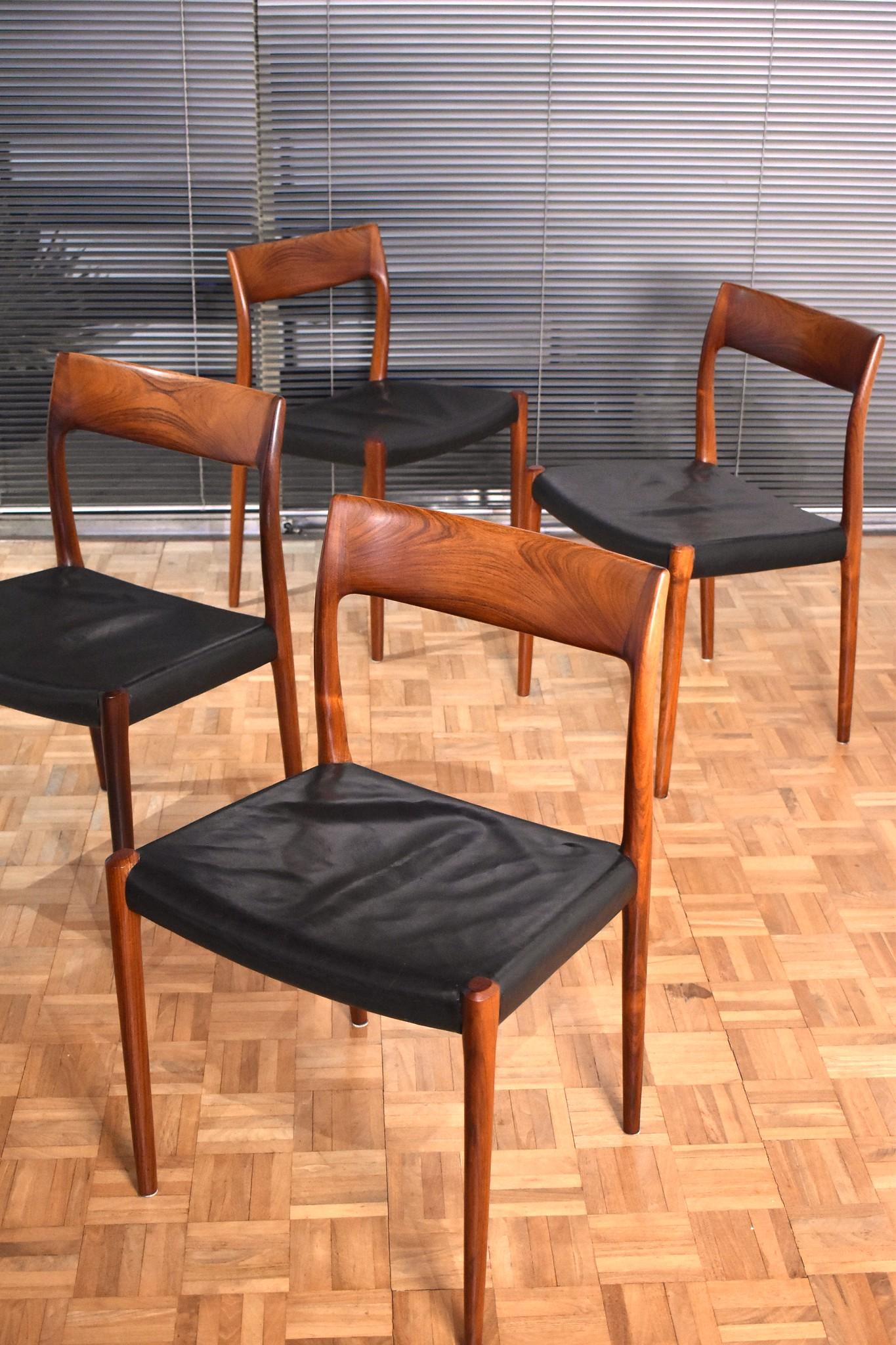 Set of Four Niels Moller Model 77 Brazilian Rosewood Dining Chairs 10