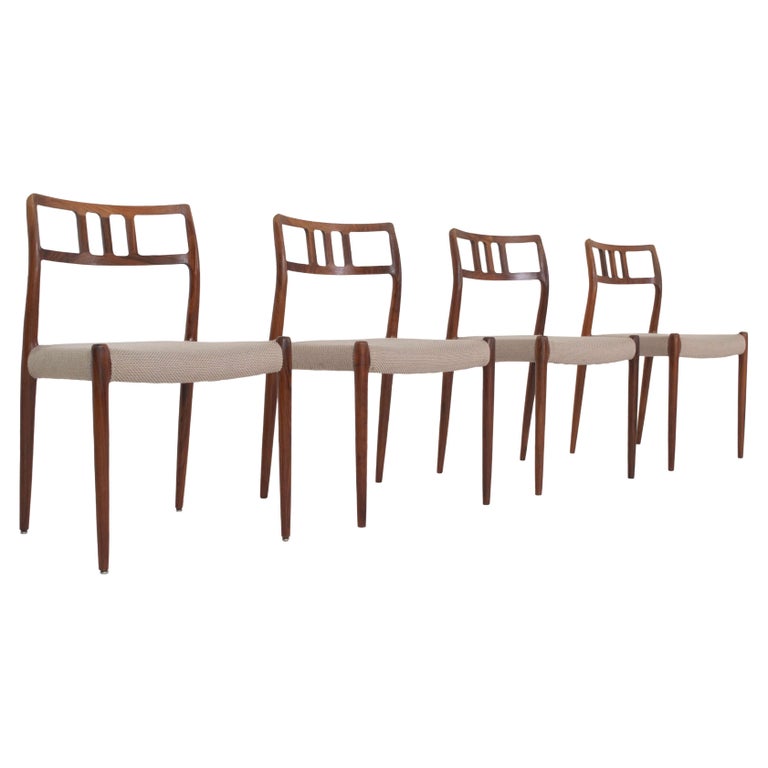 Set of Four Niels O. Møller Rosewood Dining Chairs Model 79, Denmark 1960s For Sale