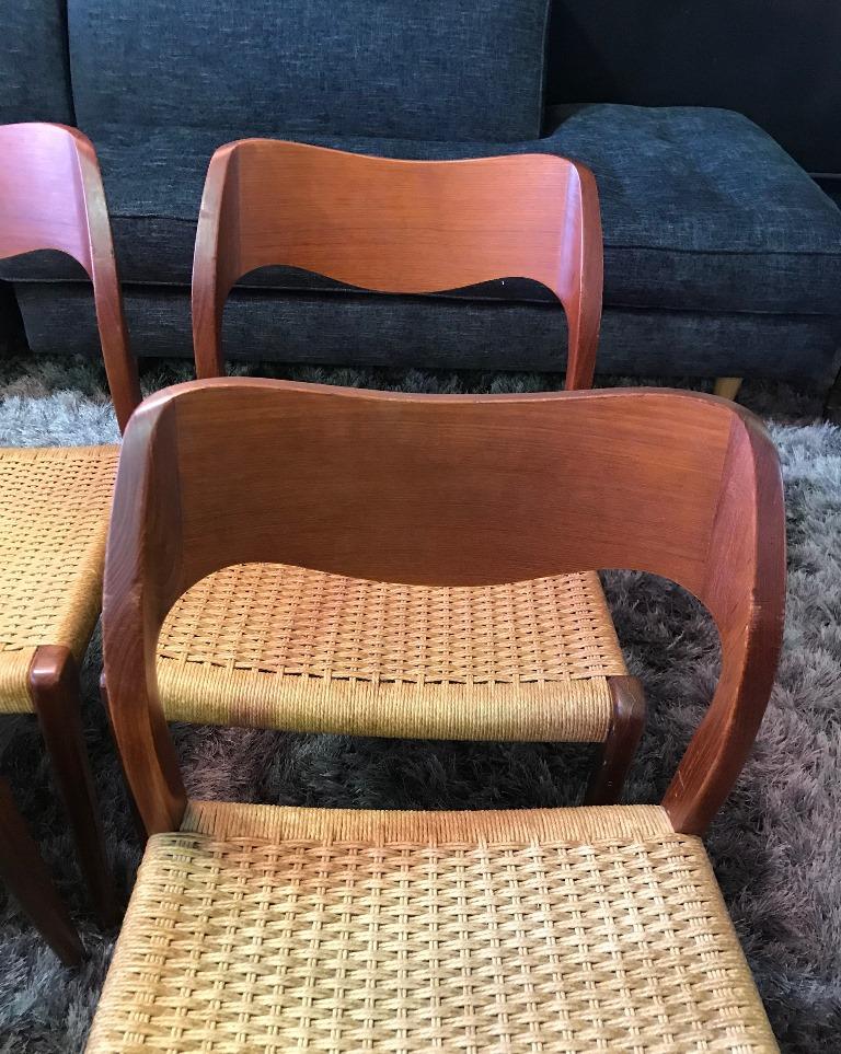 Niels Otto Møller Set of 4 Mid-Century Modern Model 71 Paper Cord Dining Chairs In Good Condition For Sale In Studio City, CA