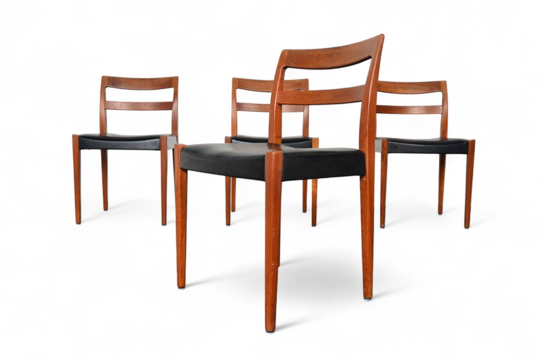 Origine : Suède
Designer : Nils Jonsson
Fabricant : Troeds
Époque : années 1960
Matériaux : Teck
Dimensions : 18.5