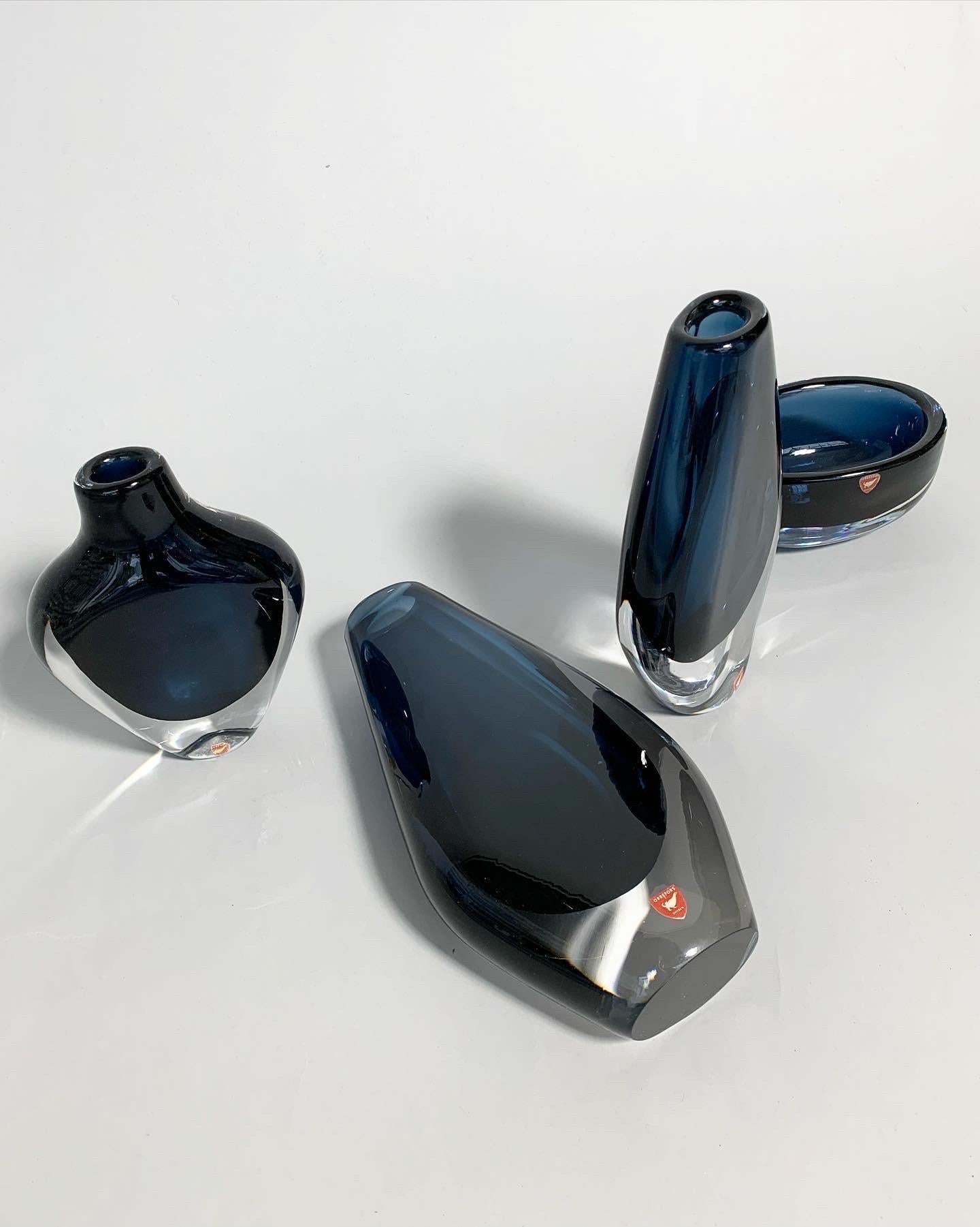 Hand-Crafted Set of Four Nils Landberg Vases & Bowl Midnight Blue Sommerso Glass Orrefors 