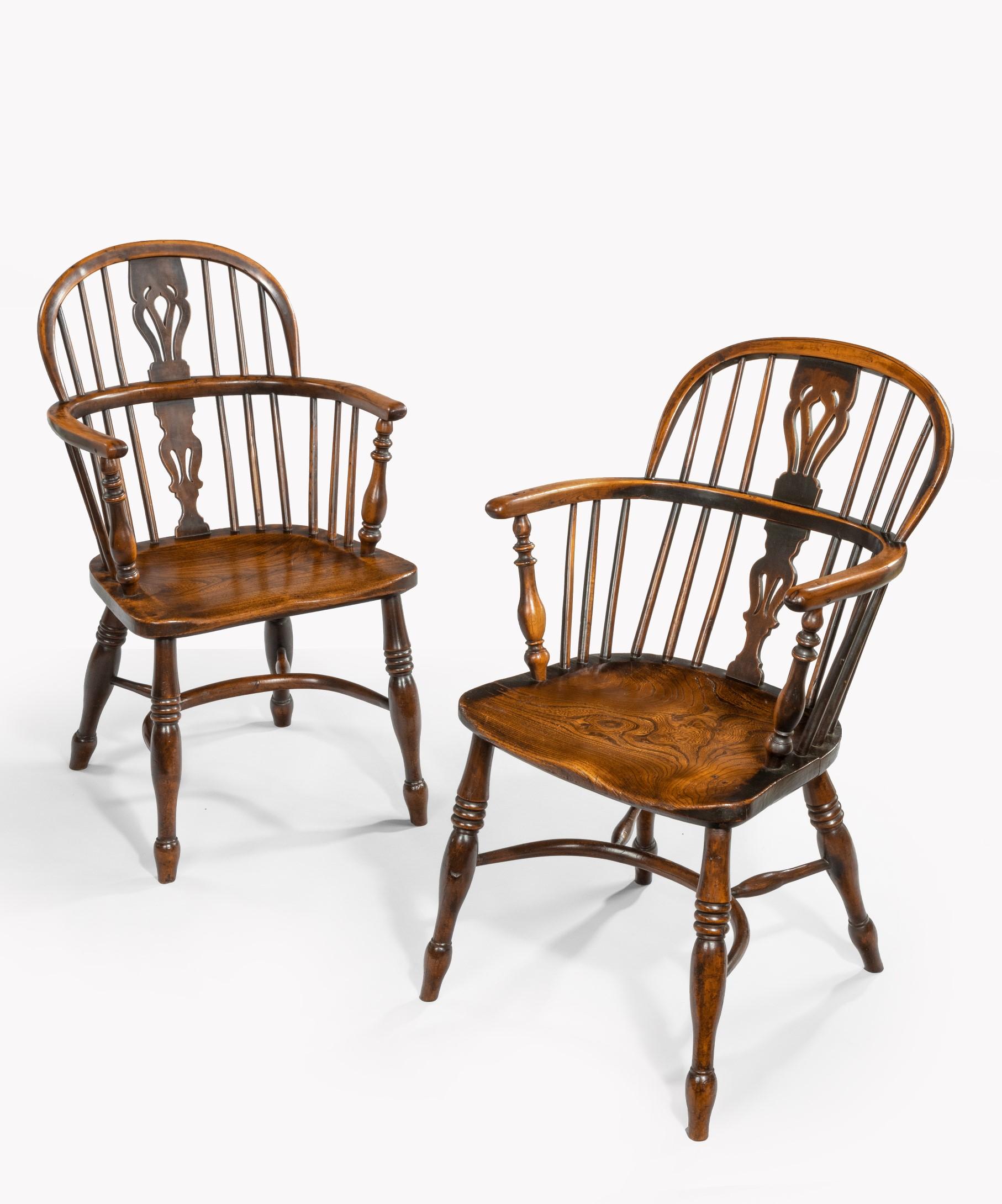 Set of Four 19th Century Yewwood and Elm Windsor Armchairs 2
