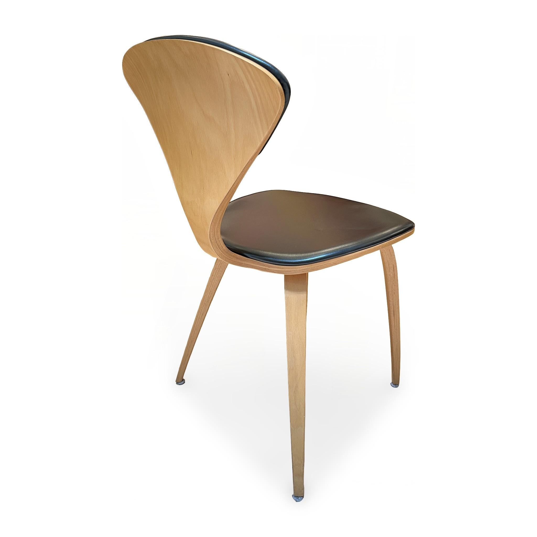 Set of Four Normal Cherner Walnut Dining Chairs with Leather Seats and Backs For Sale 8