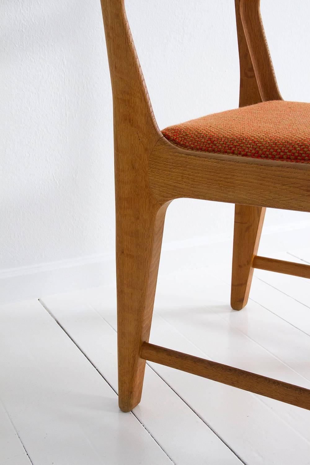 Set of Four Oak Dining Chairs by Guillerme and Chambron, circa 1960, France For Sale 2