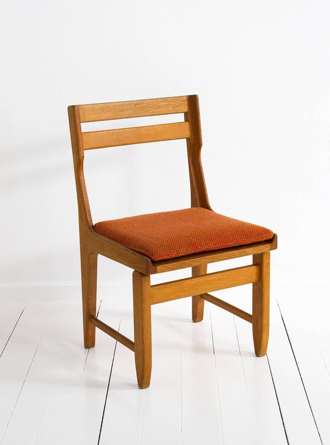 Set of Four Oak Dining Chairs by Guillerme and Chambron, circa 1960, France For Sale 1