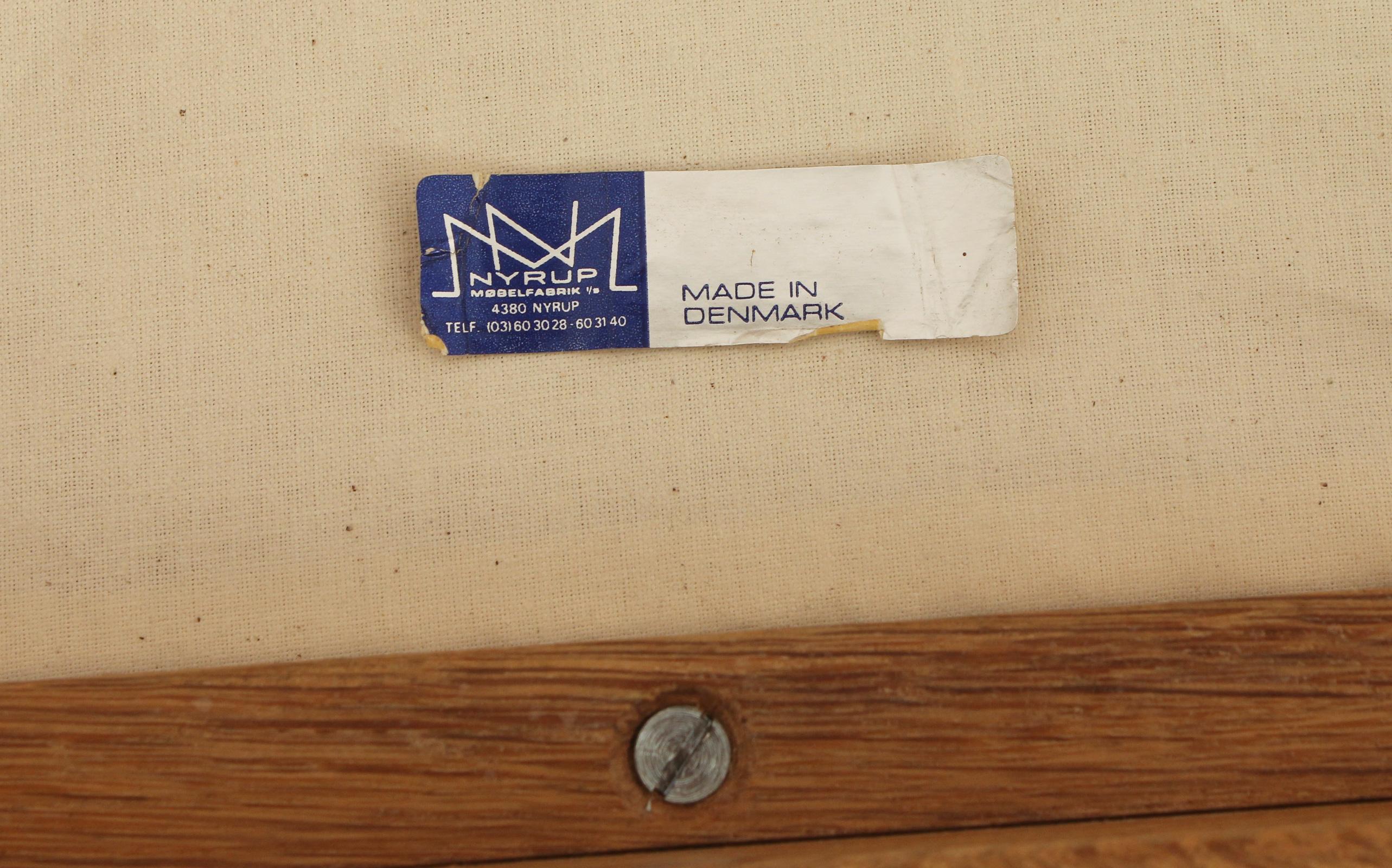 Set di quattro sedie da pranzo in Oak di Henning Kjaernulf, Danimarca, anni '60 in vendita 5