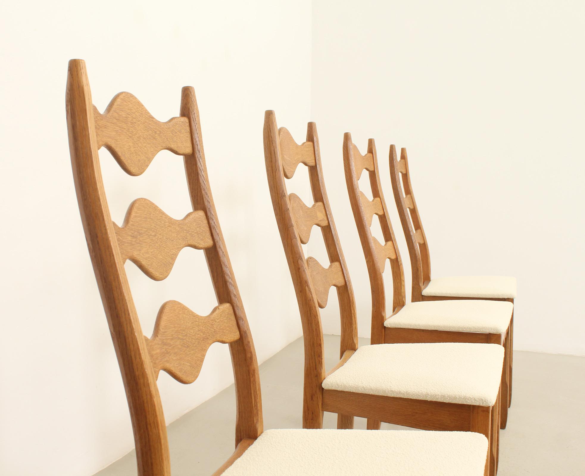 Danese Set di quattro sedie da pranzo in Oak di Henning Kjaernulf, Danimarca, anni '60 in vendita